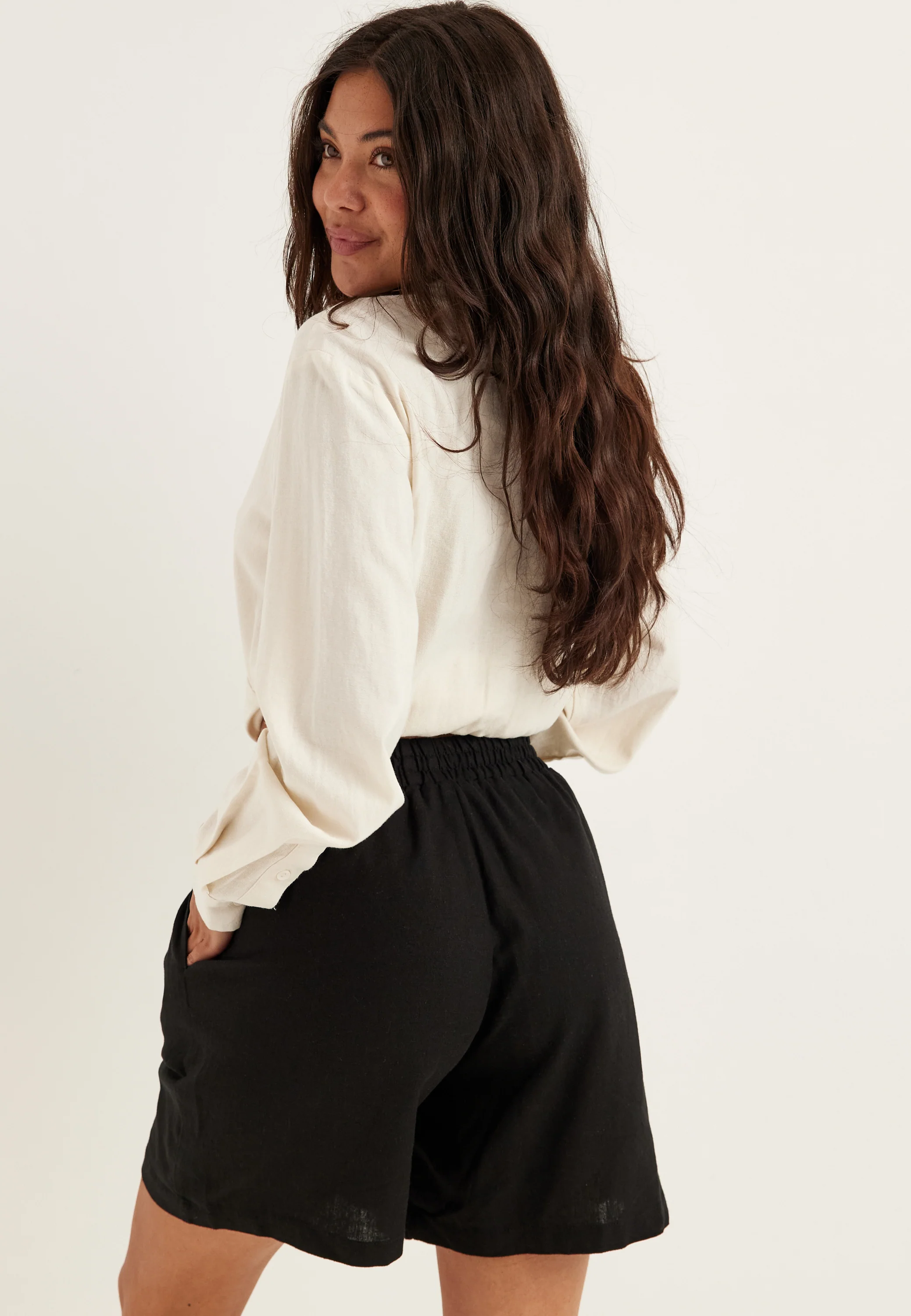Linen Shorts - Image 3