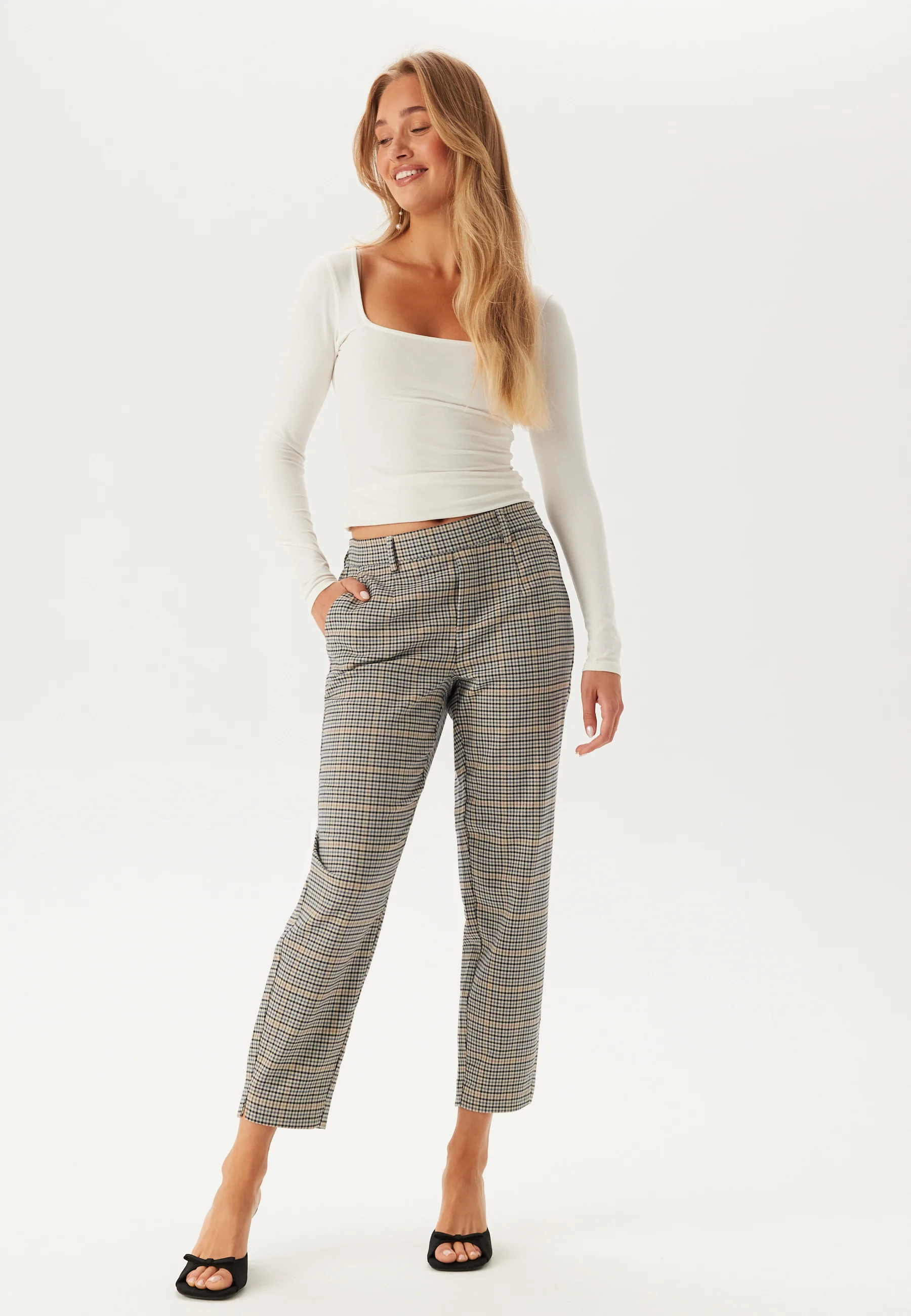 Lisa Slim Pant - Image 3
