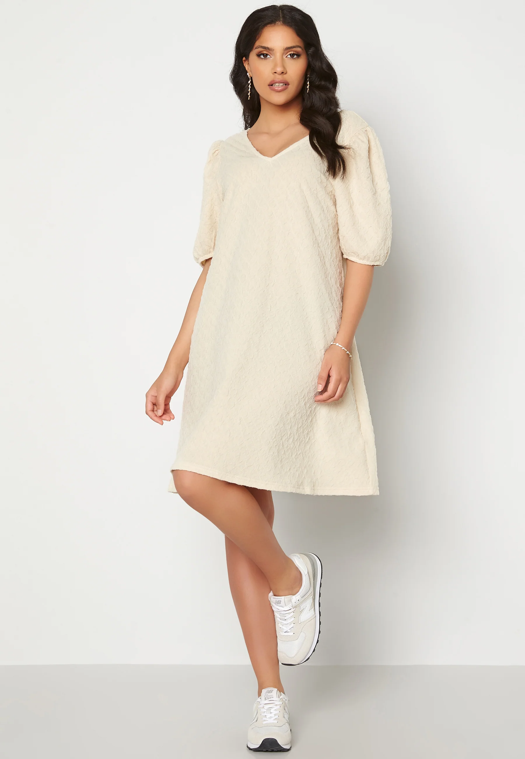 Liv 2/4 Dress - Image 2