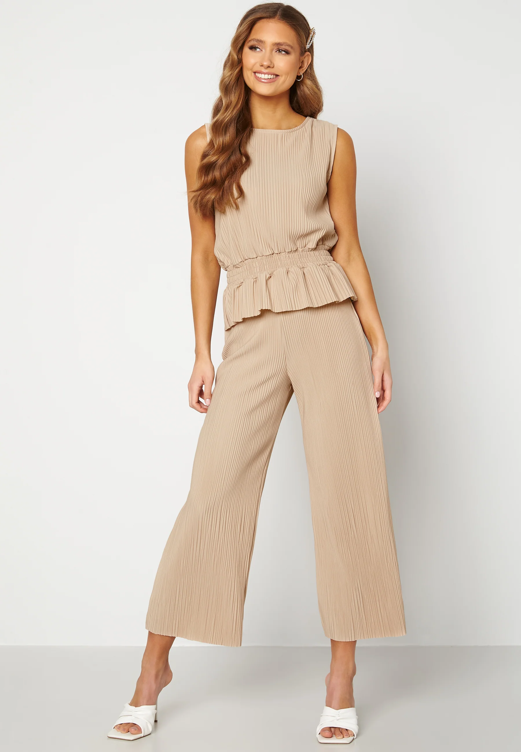 Lola pleated cropped trousers - Image 2