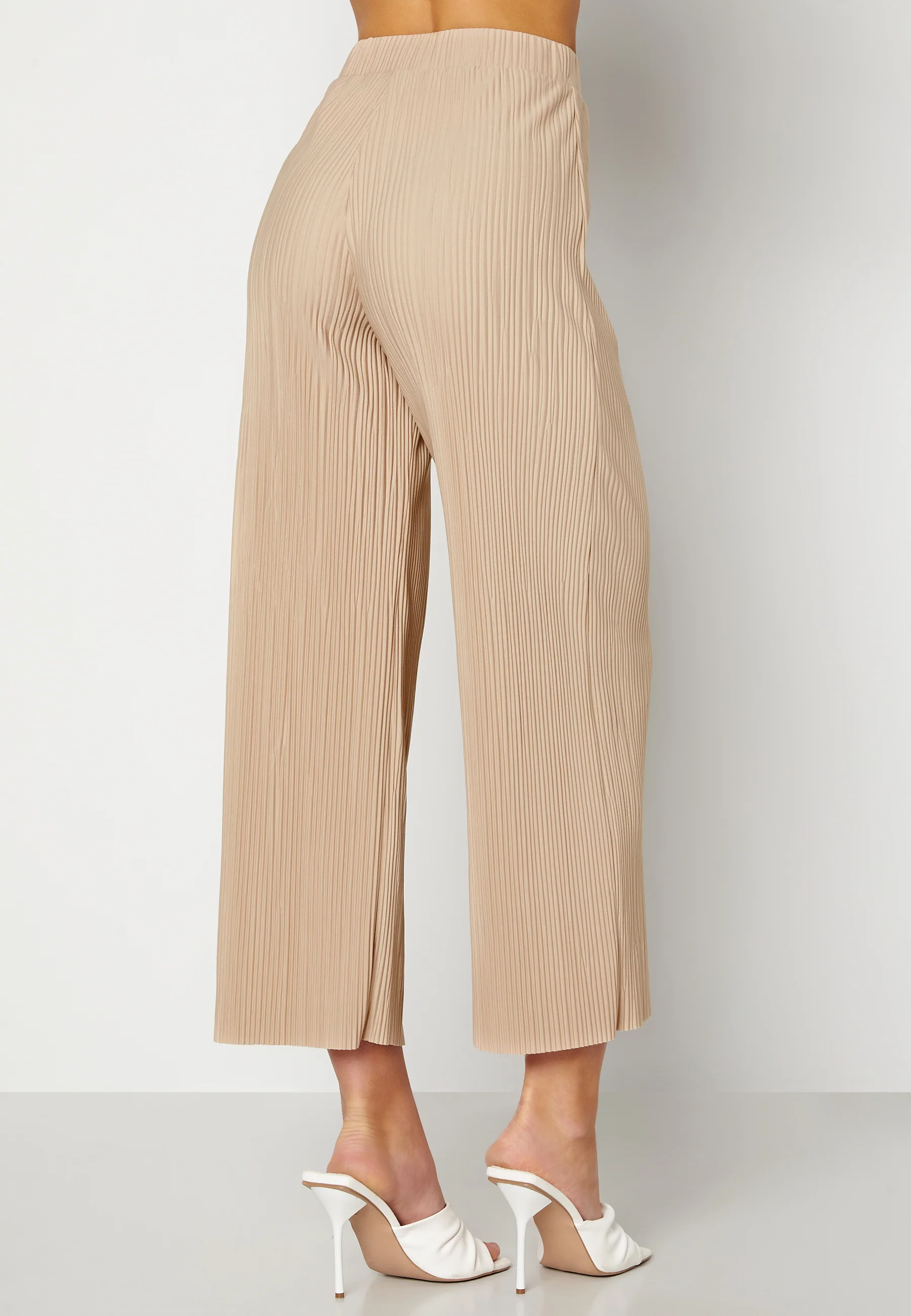 Lola pleated cropped trousers - Image 3