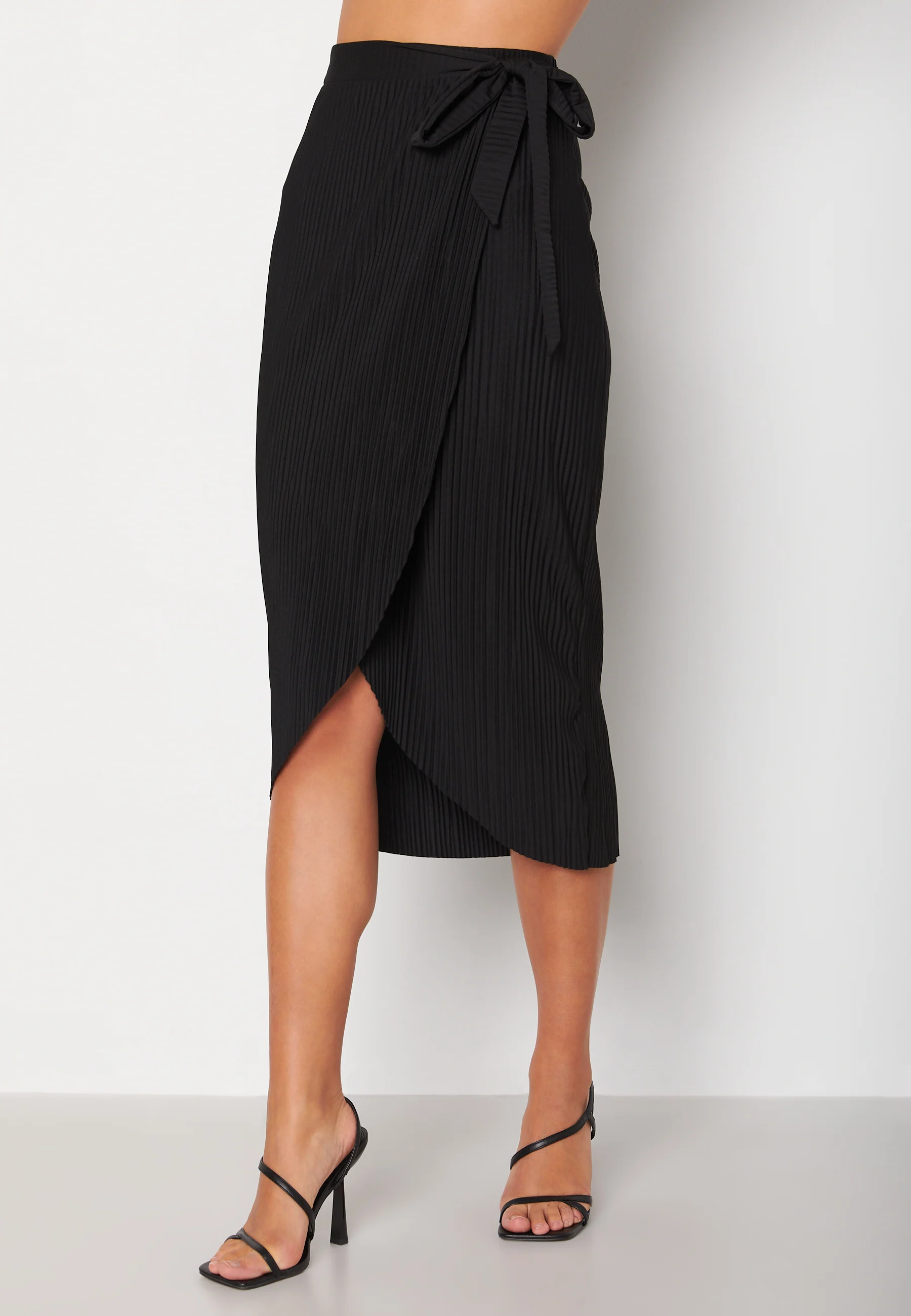 Lola pleated skirt