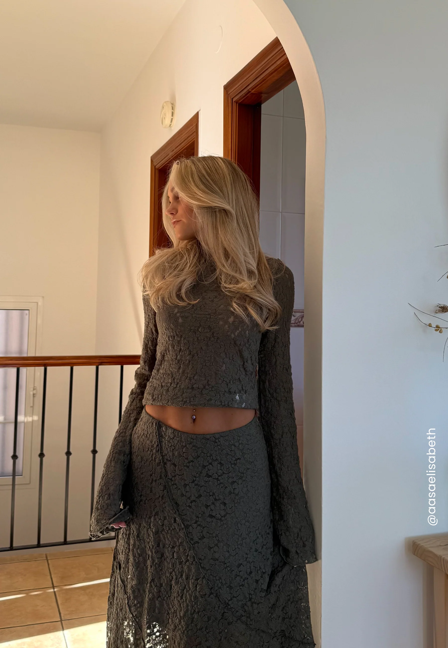Long Sleeve Lace Top - Image 2