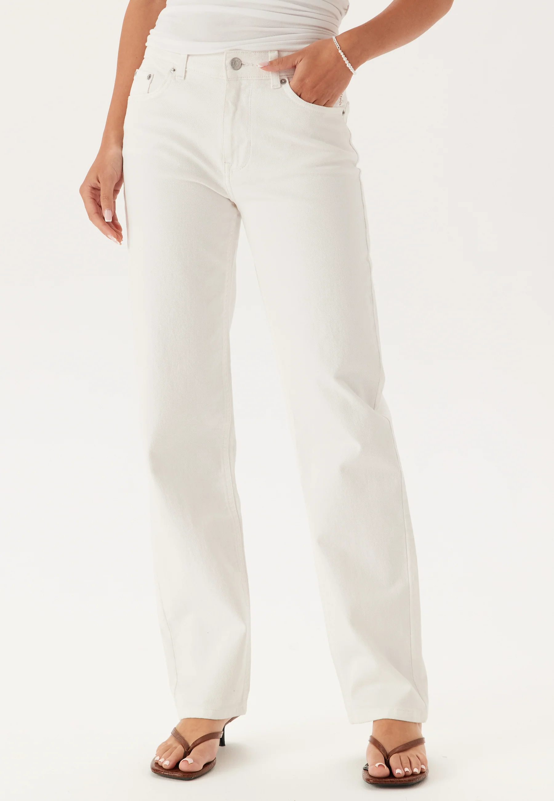 Low Waist Straight Jeans - Image 3