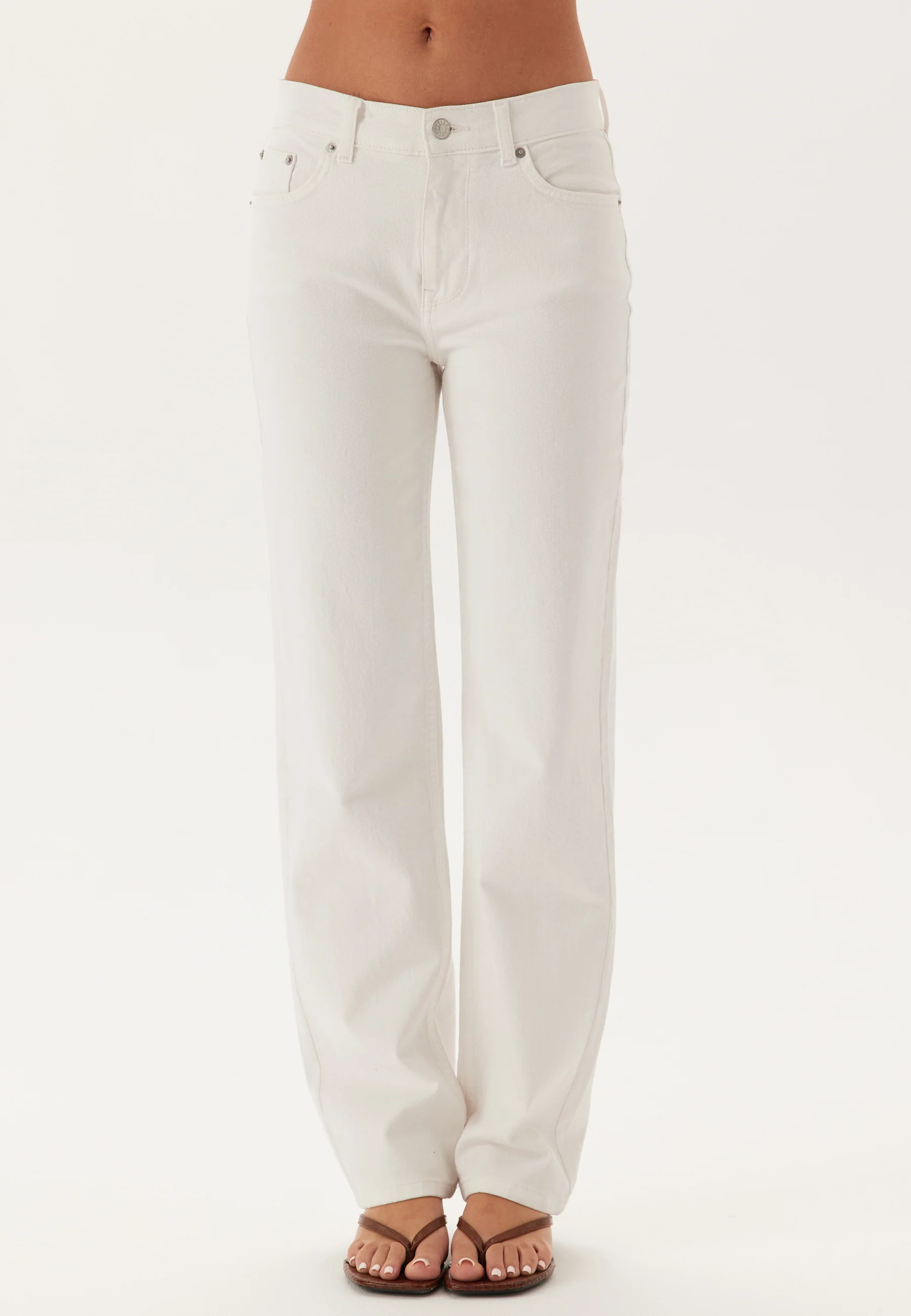 Low Waist Straight Jeans - Image 4