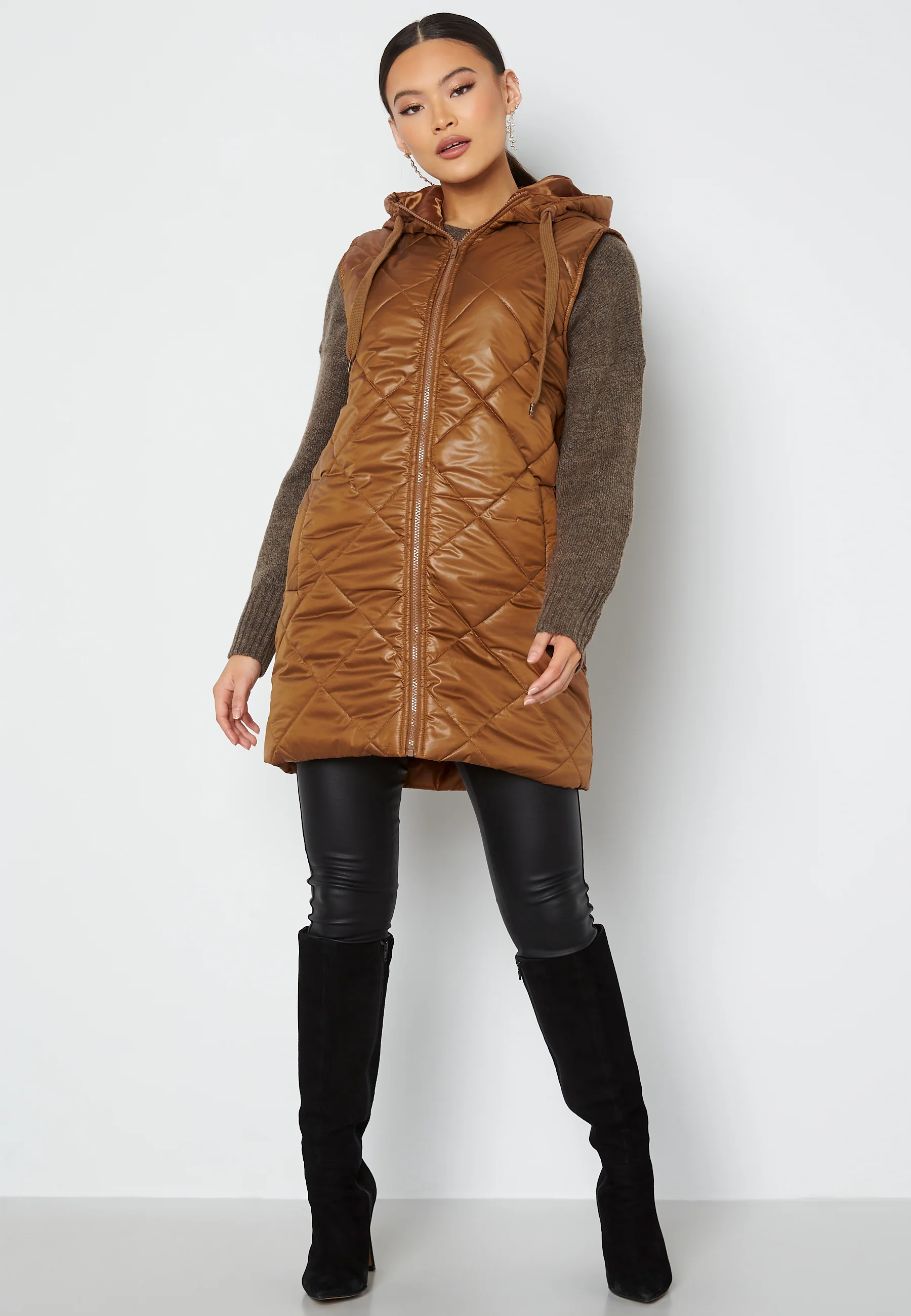 Lucy Quilted Vest - Image 3