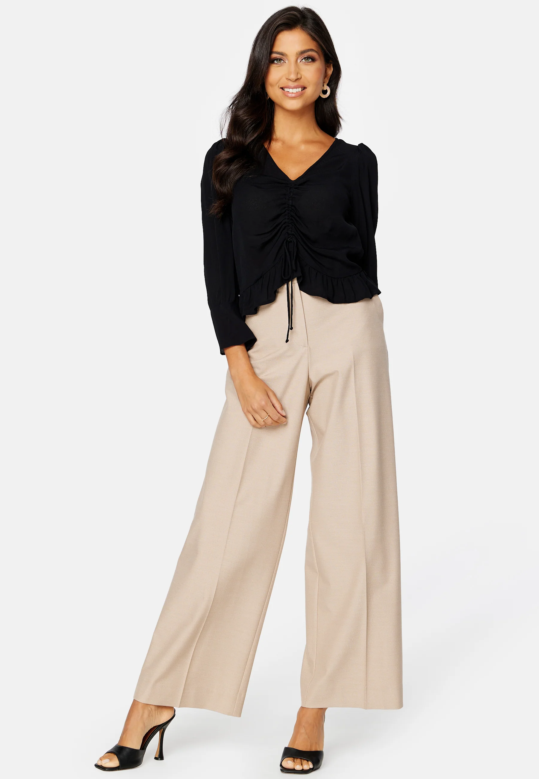Lyla 3/4 V-Neck Rouching Top - Image 2