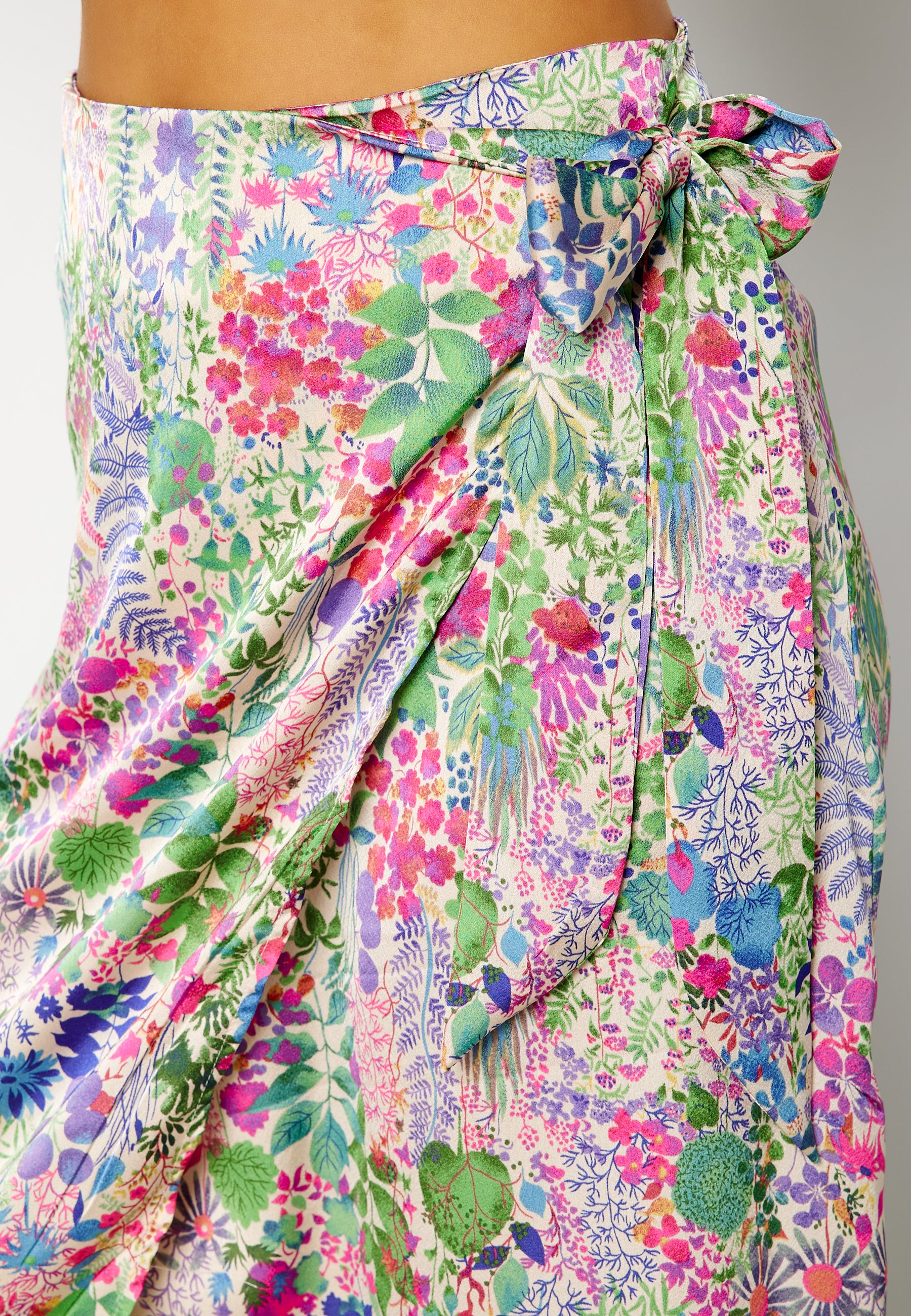 Marika Wrap Skirt - Image 4