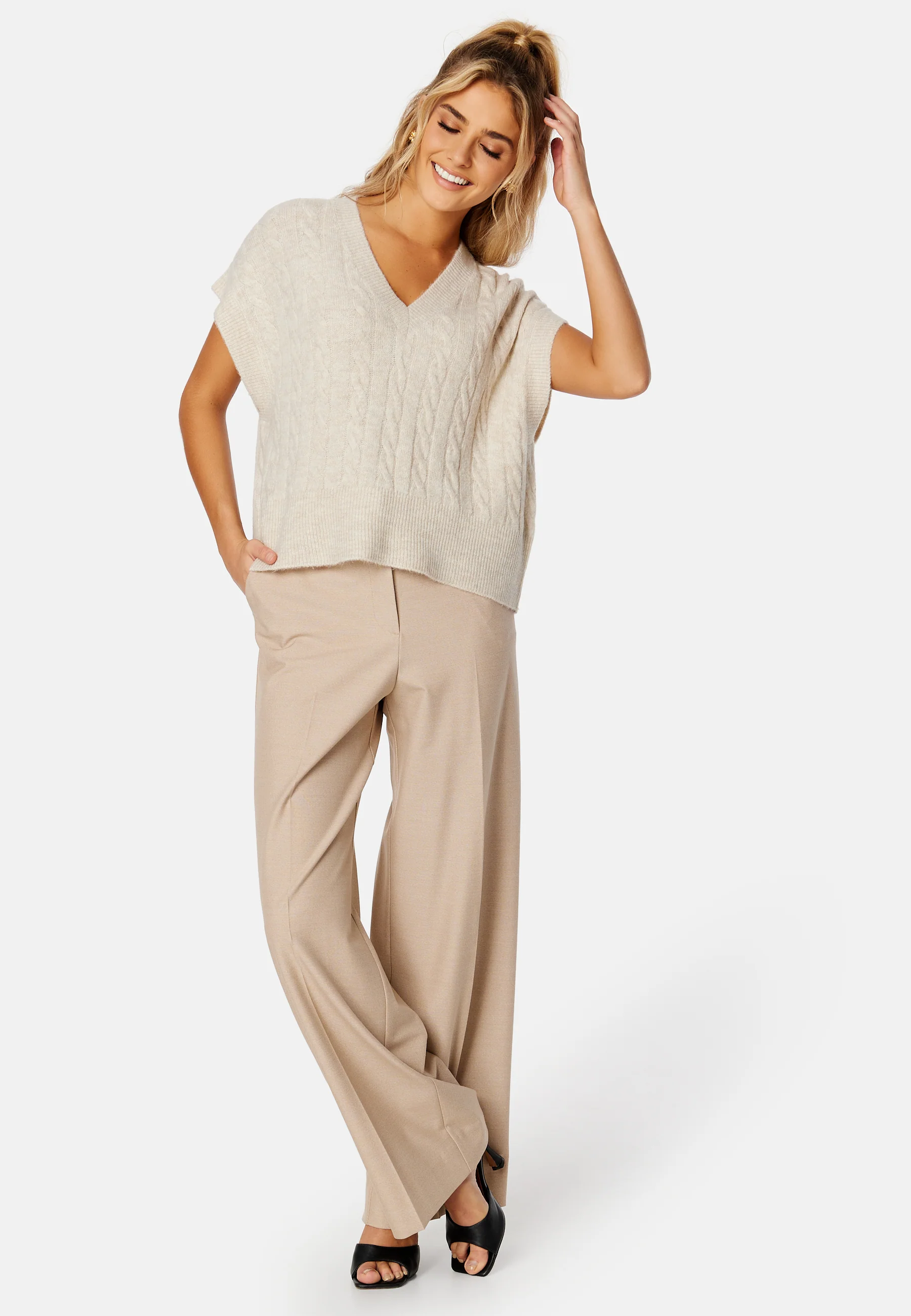 Melody Knitted Vest - Image 2