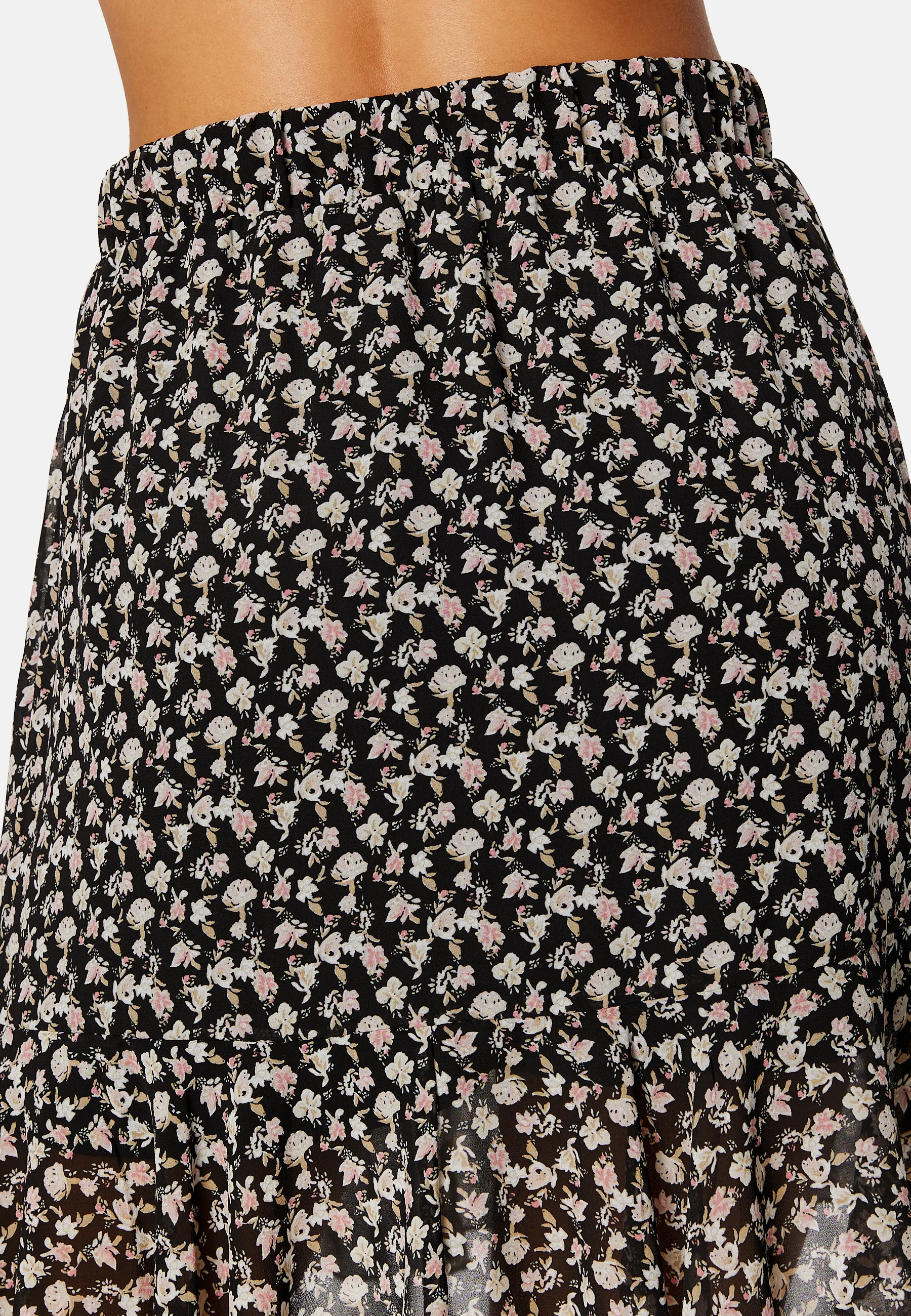 Mila Short Skirt - Image 4