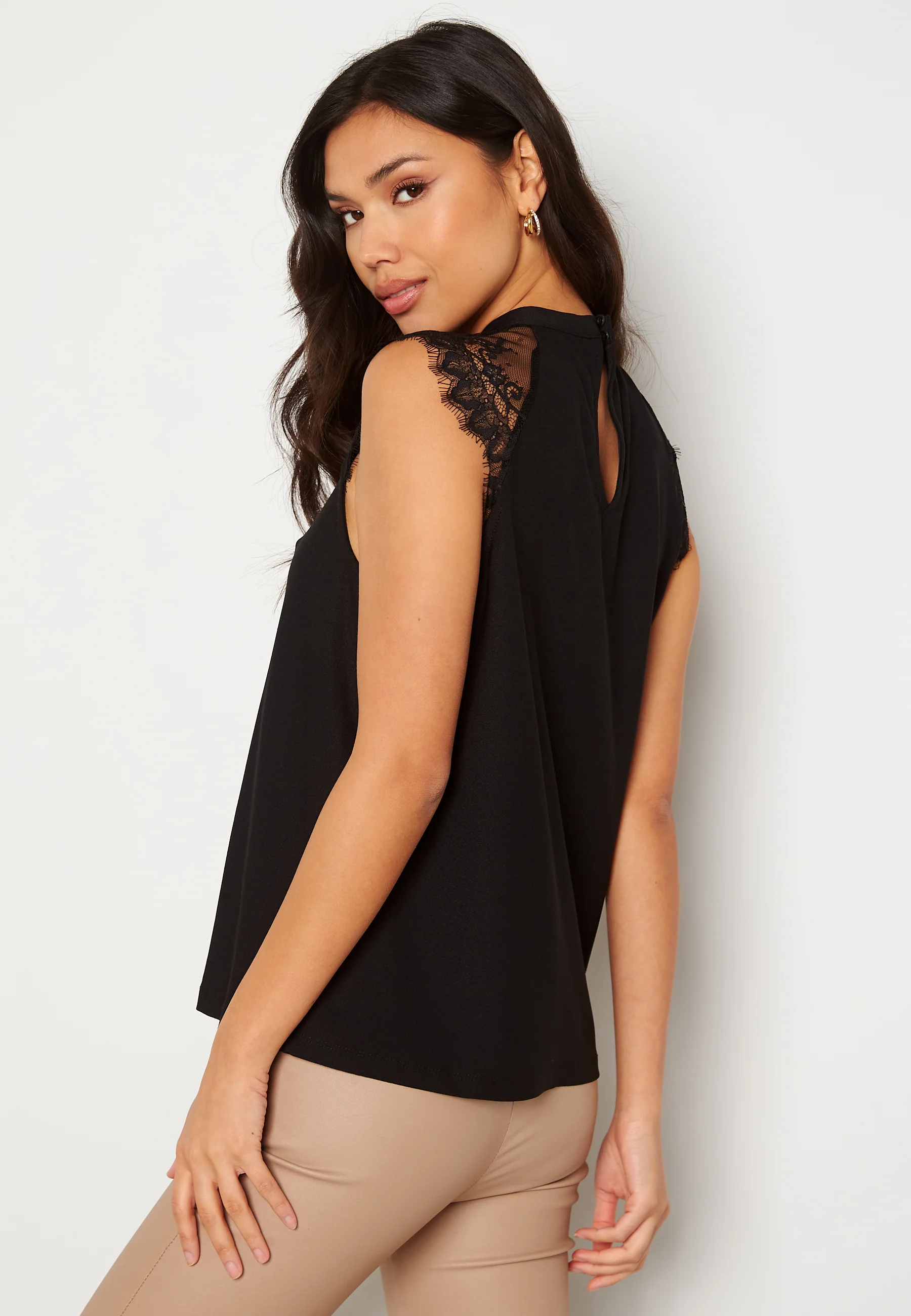 Milla SL Lace Tee - Image 4