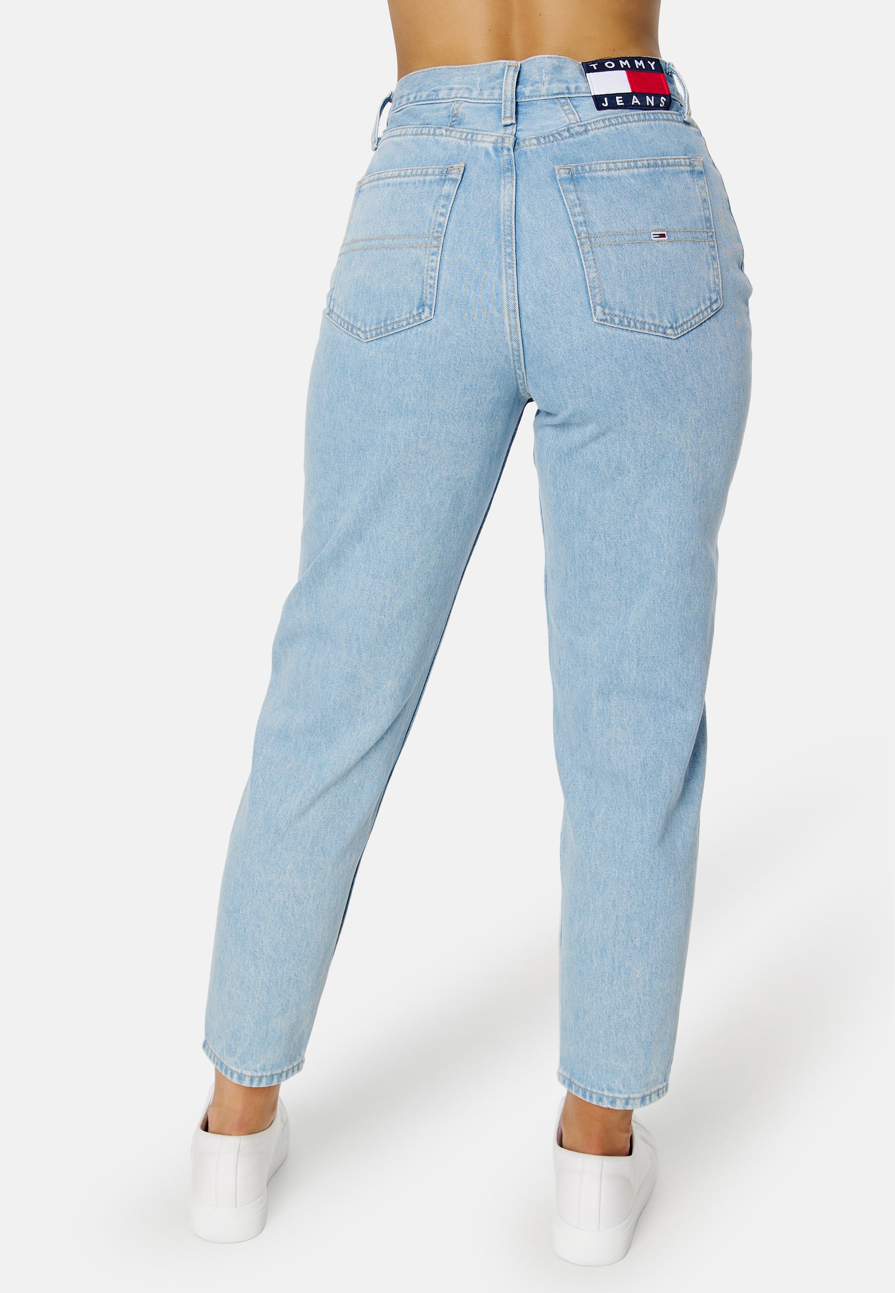 Mom Tapered Jeans - Image 4