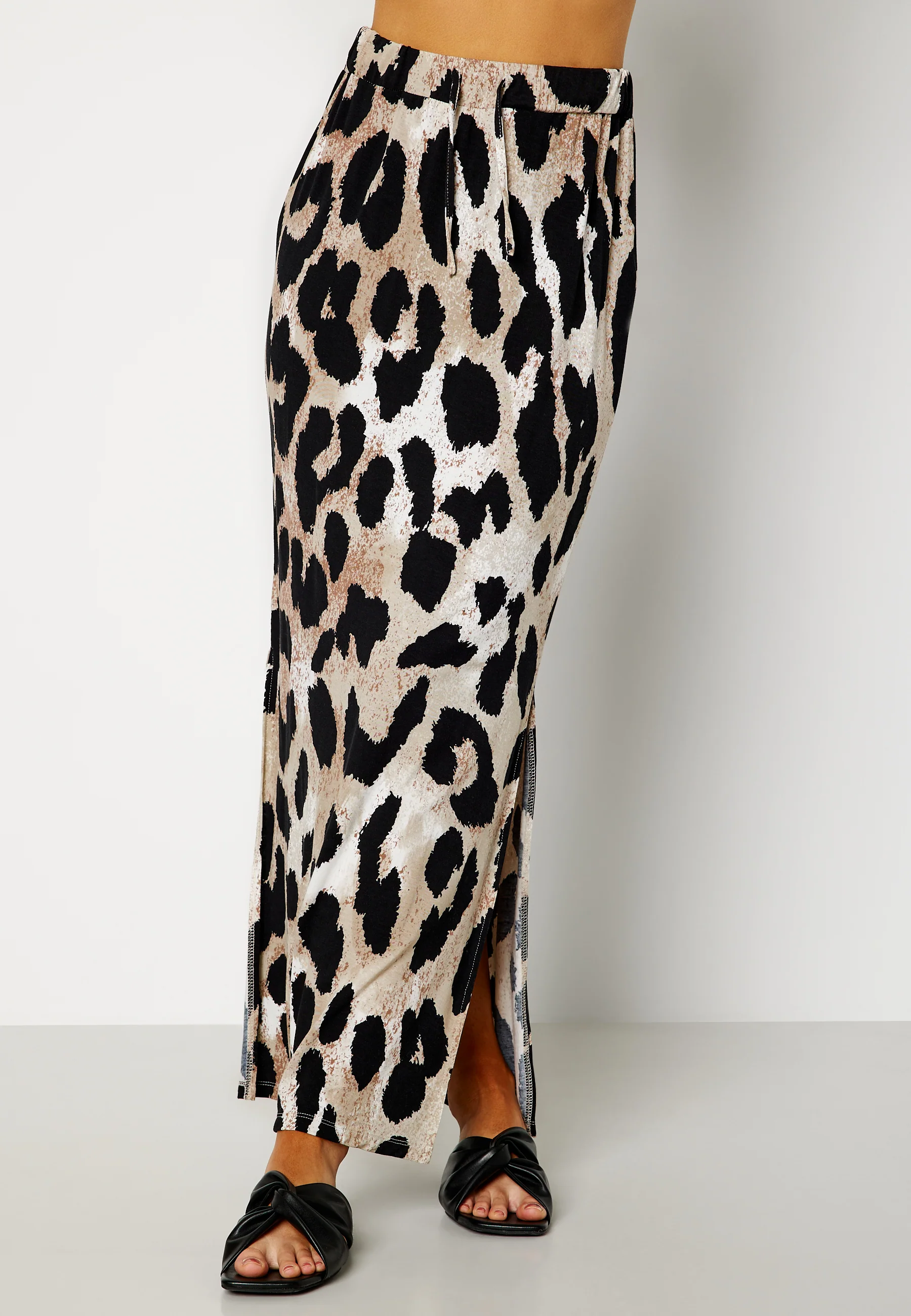 Moni Stephanie Maxi Skirt - Image 2