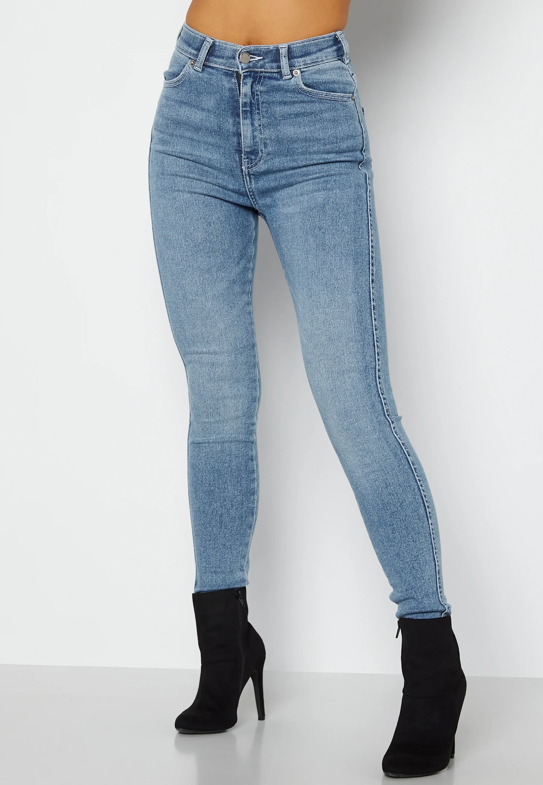 Moxy - Image 4