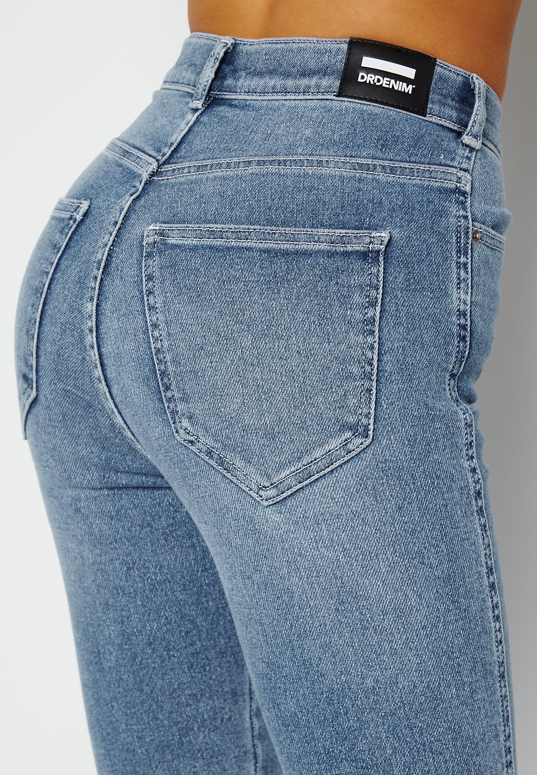 Moxy - Image 6