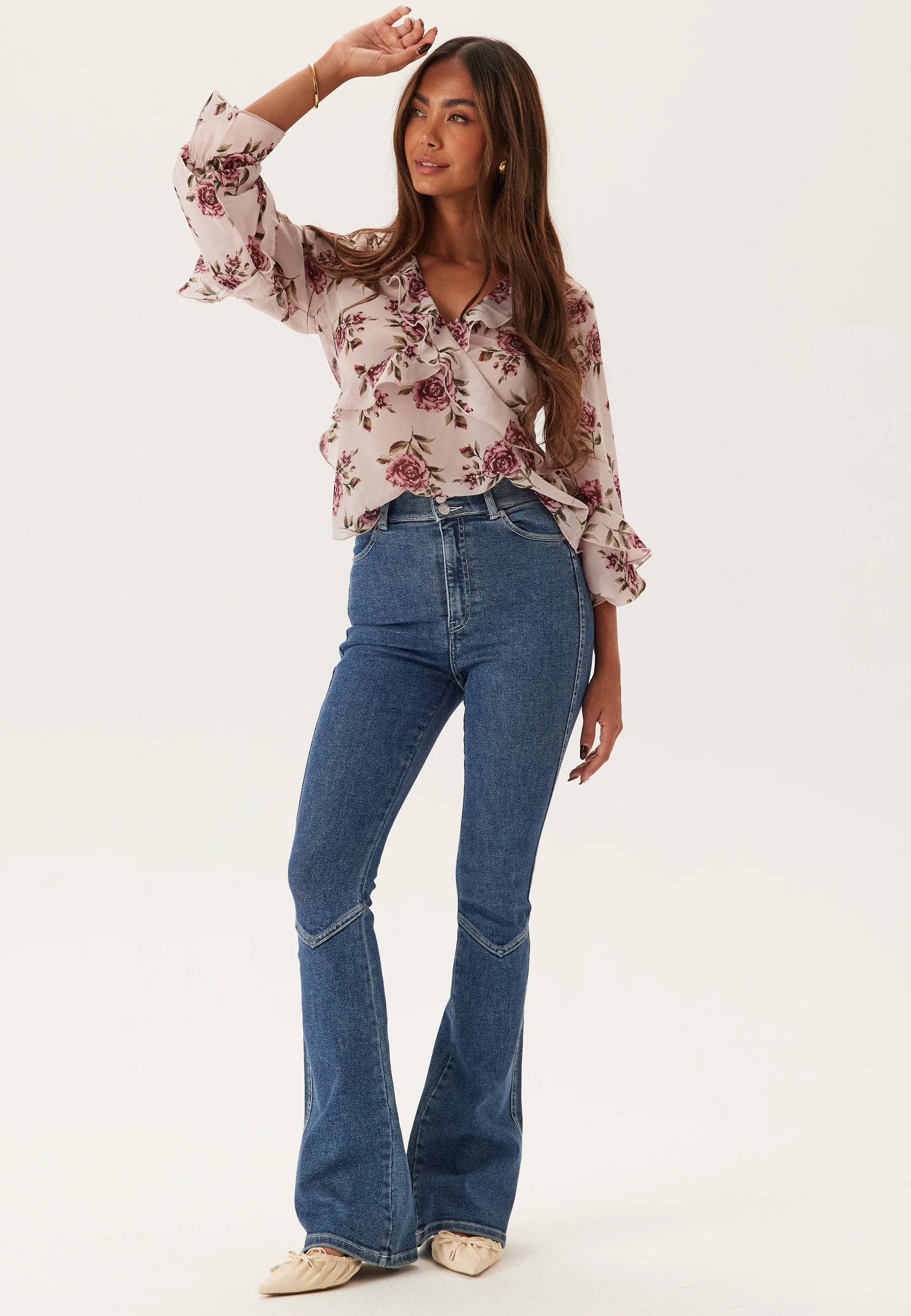 Moxy Flare V Cut - Image 5