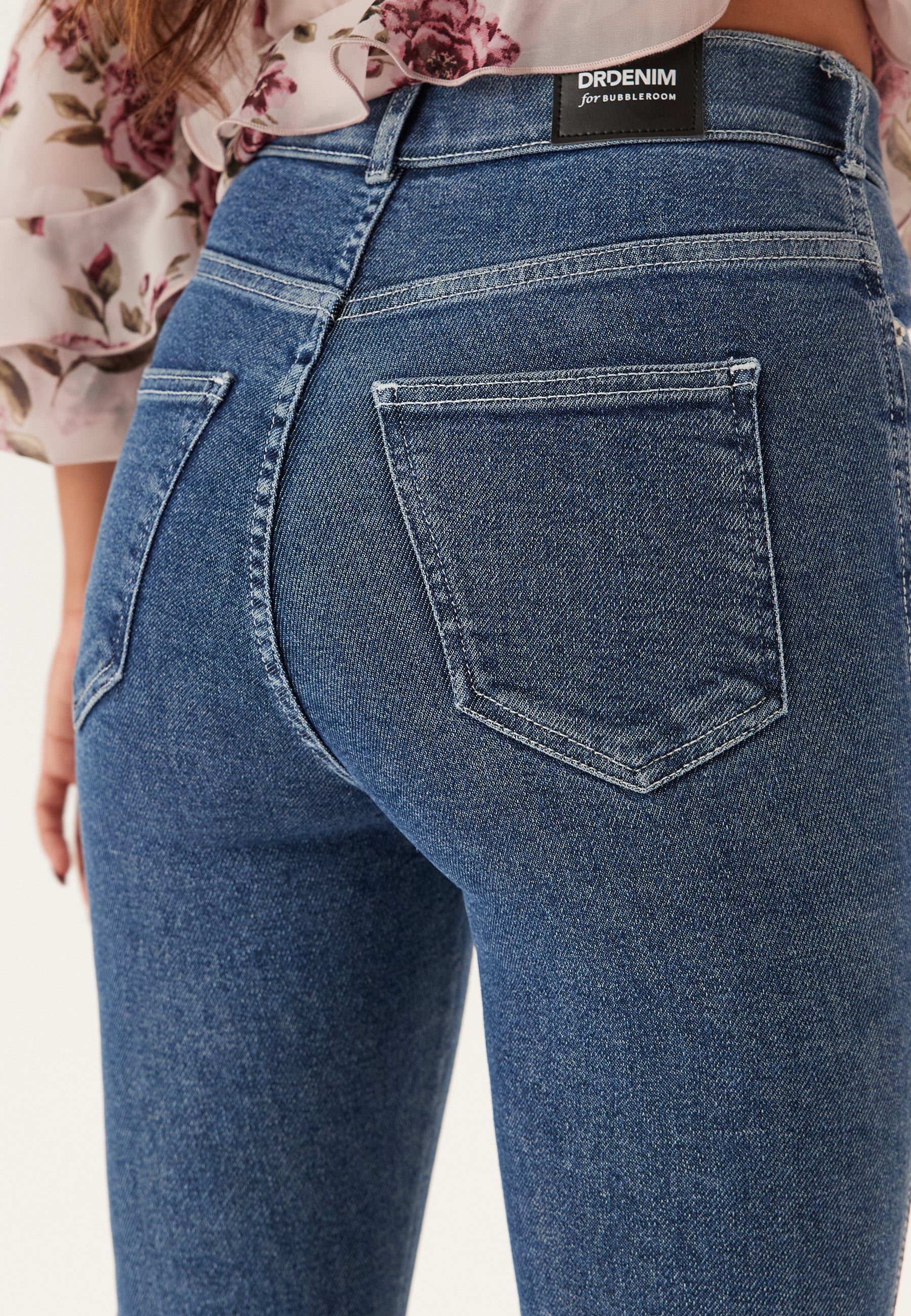 Moxy Flare V Cut - Image 6