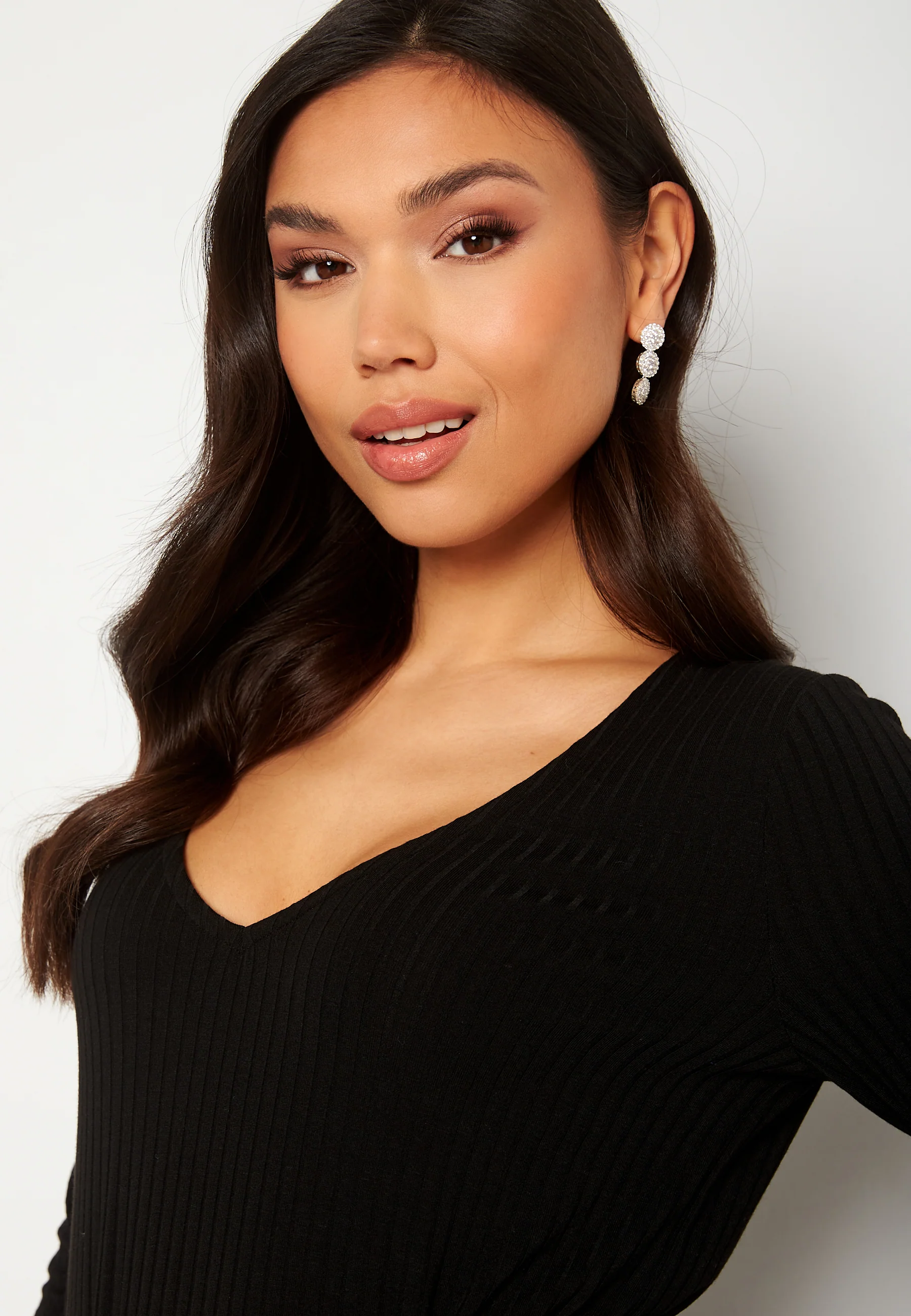 Najda deep v-neck dress - Image 4