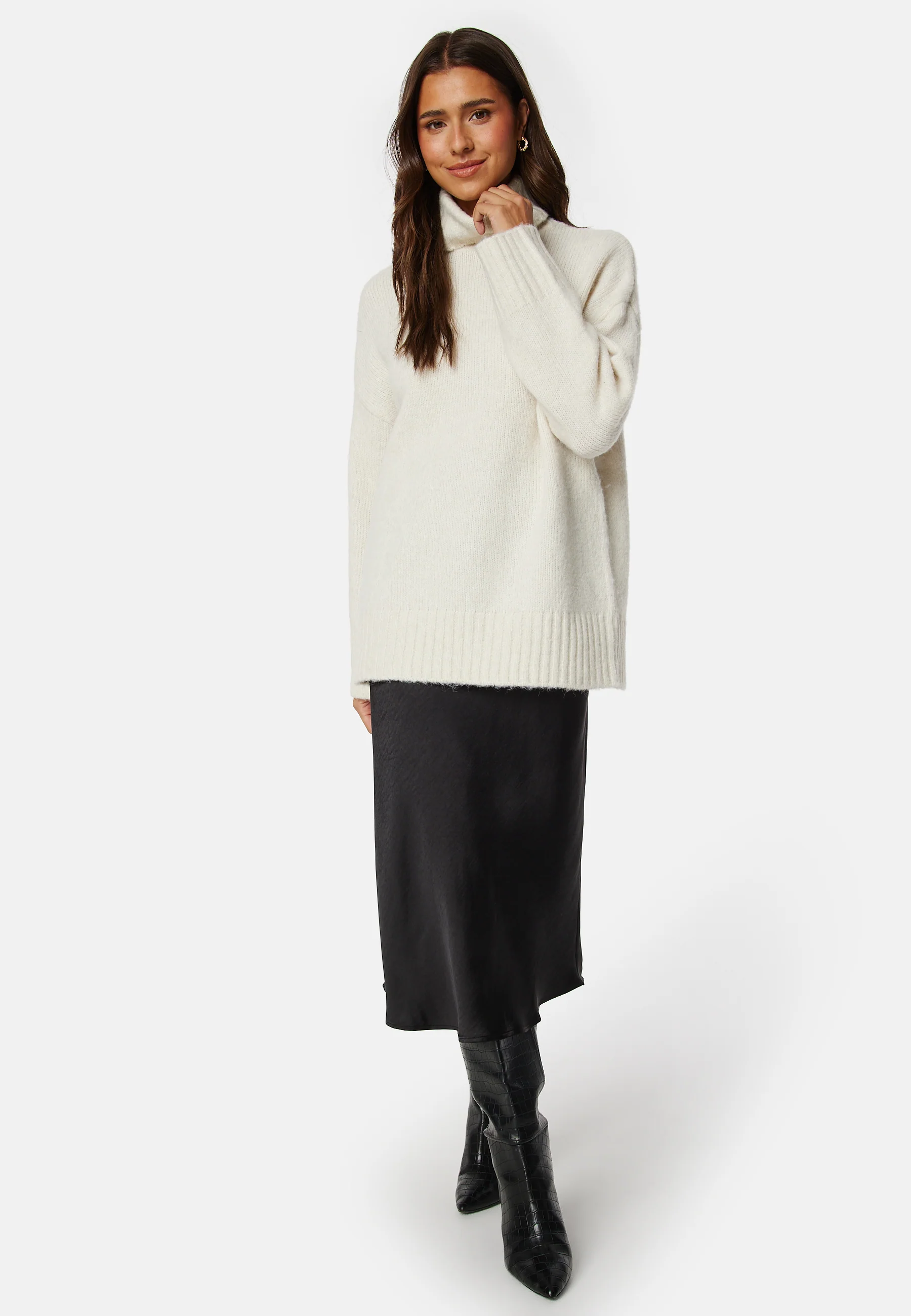 Nancy Loose Roll Neck - Image 3