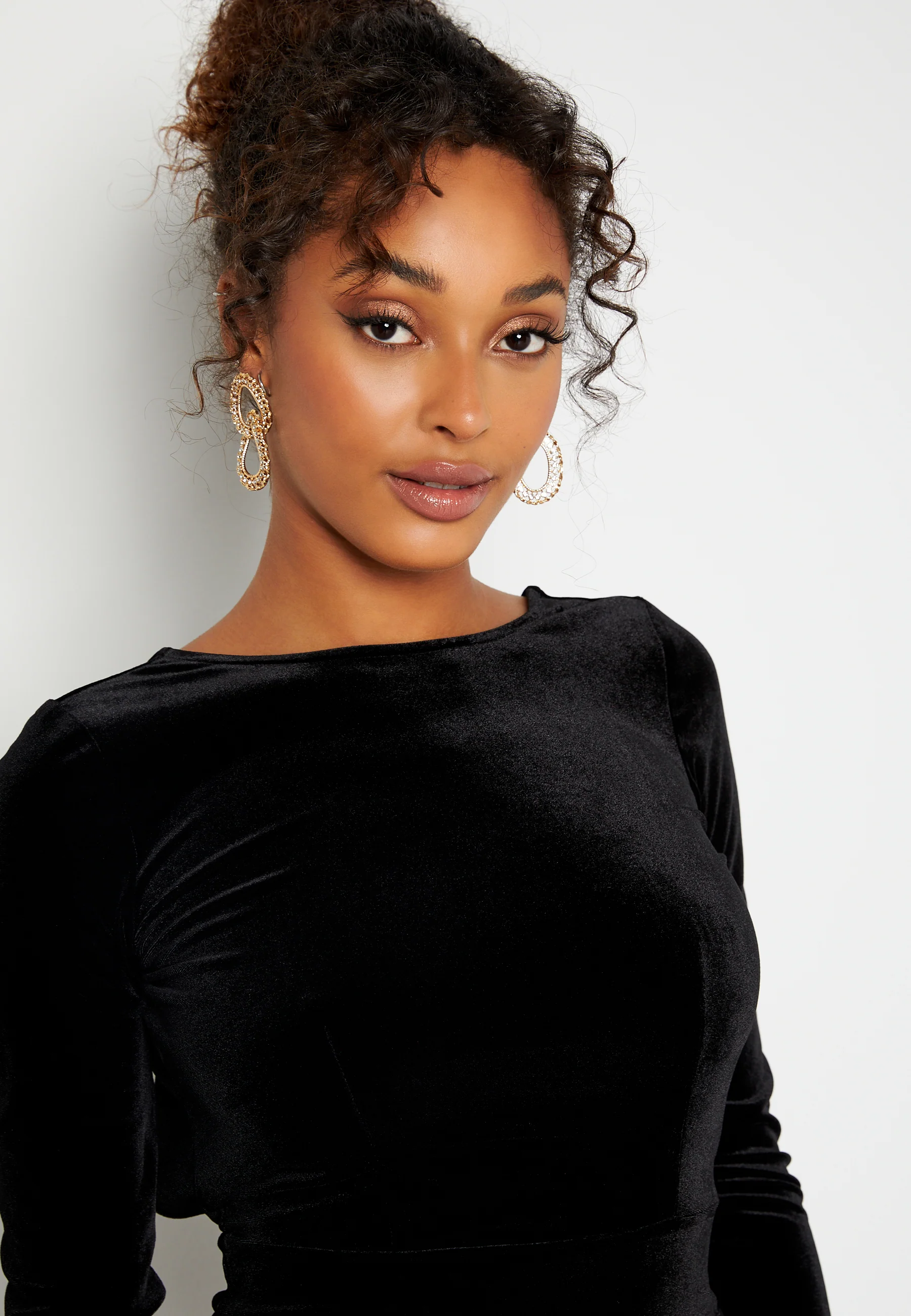Nemue Velvet Heartshape Back Dress - Image 3