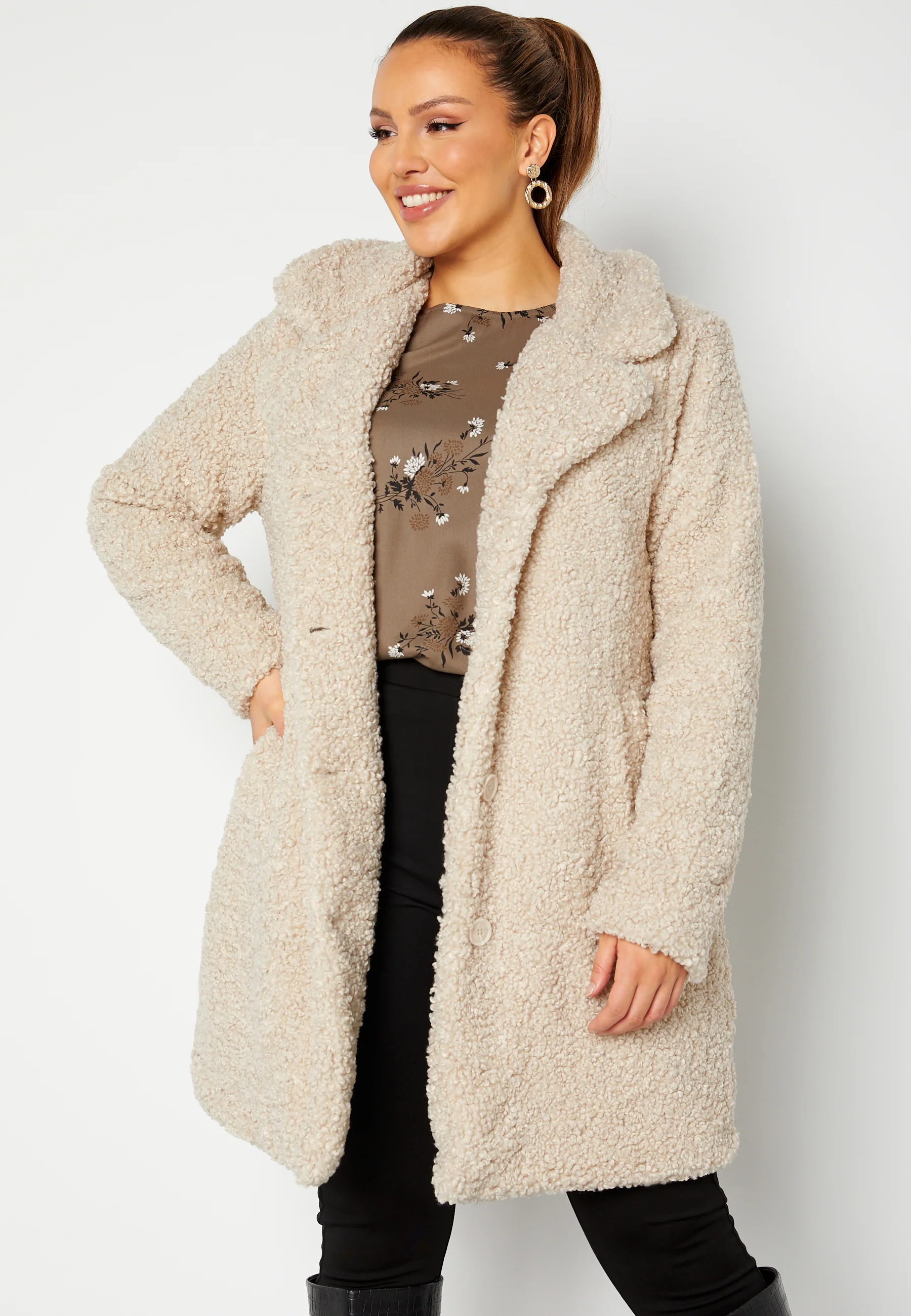 Nicole teddy coat - Image 5