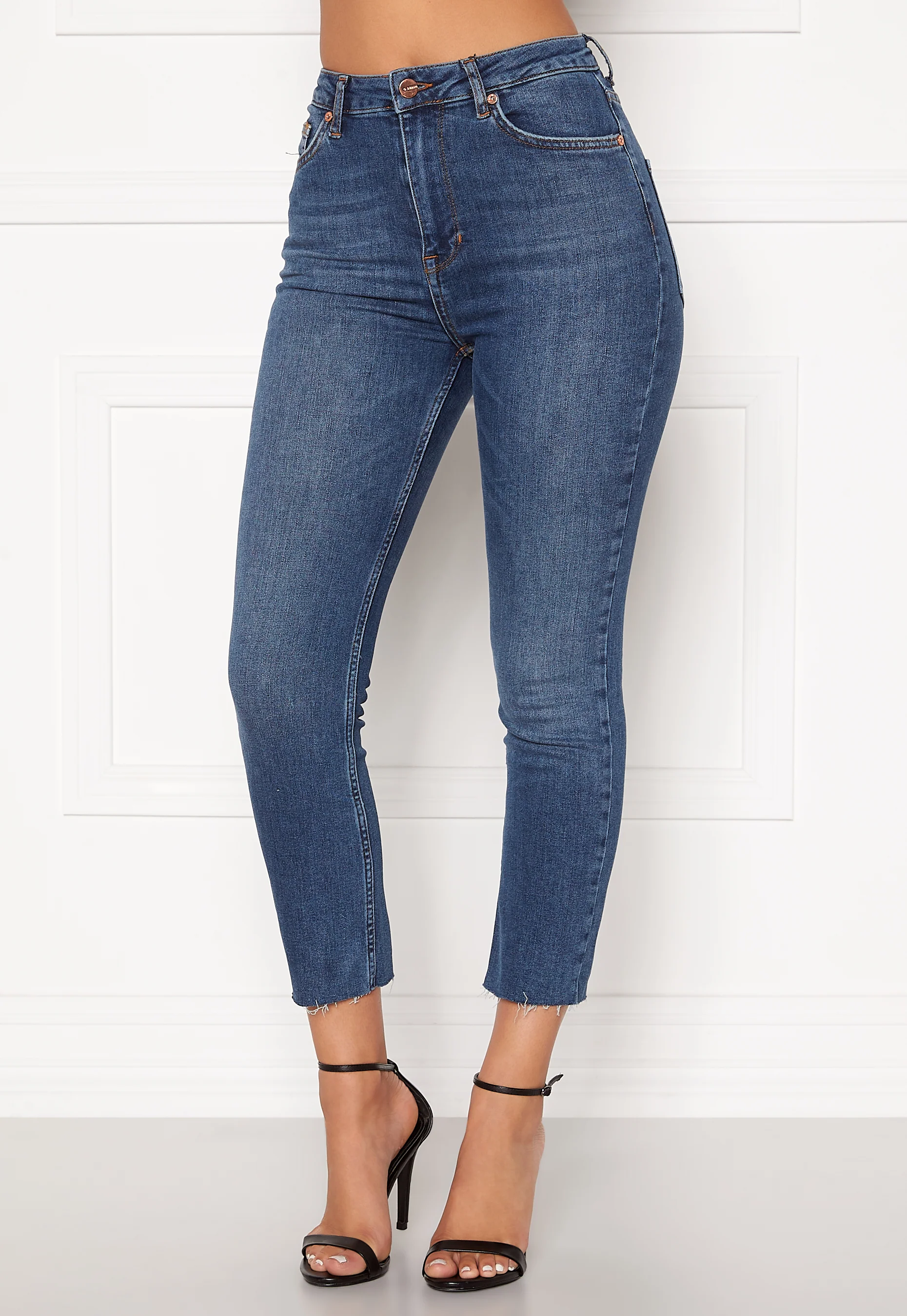 O-Crop Jeans - Image 4