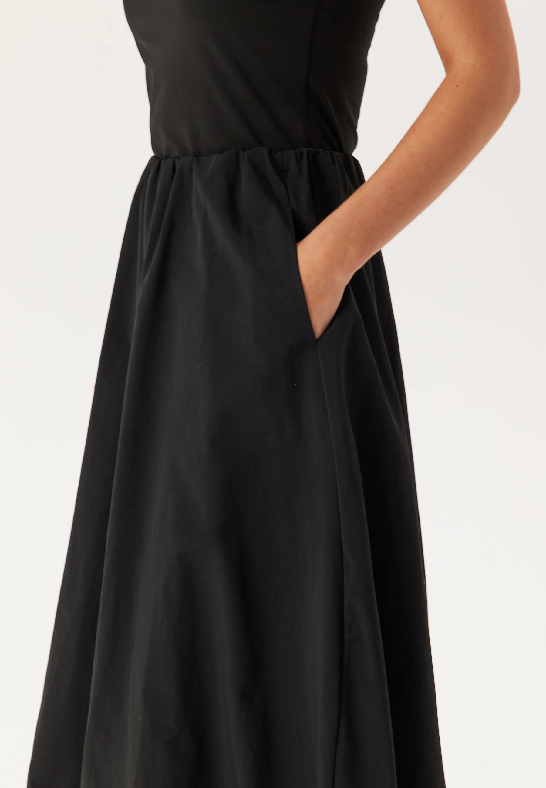 Objalda Long Maxi Skirt - Image 4