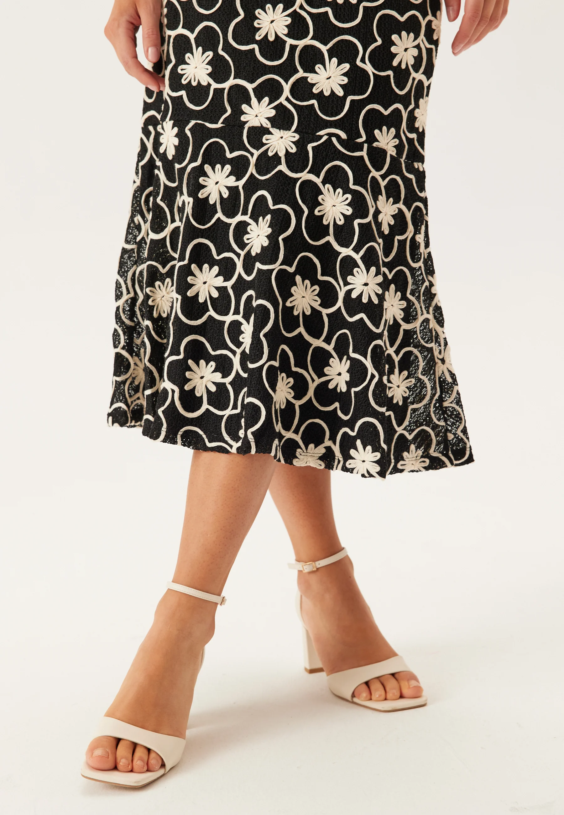 Objcalla Hw Midi Skirt - Image 5