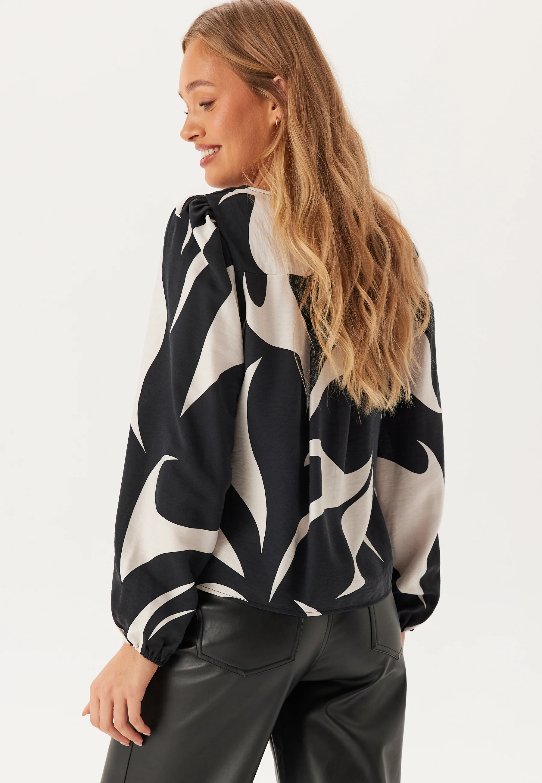 Objdemia L/S TOP Top - Image 2