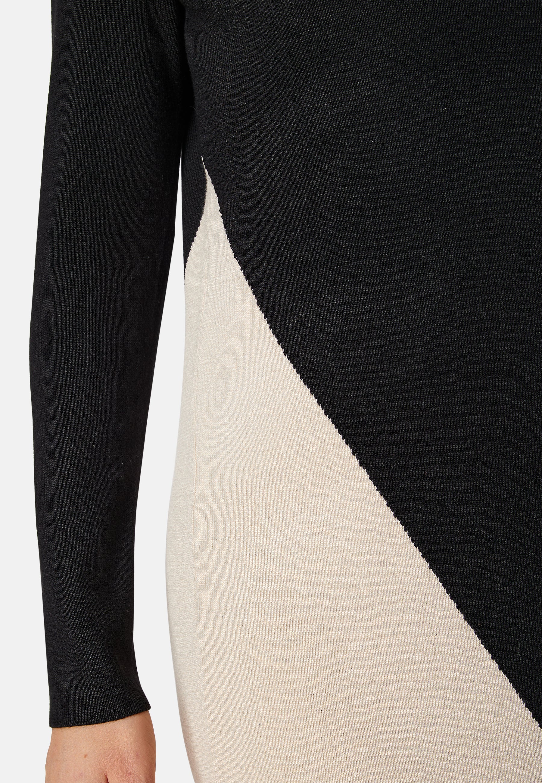 Objester Block Knit Dress - Image 4