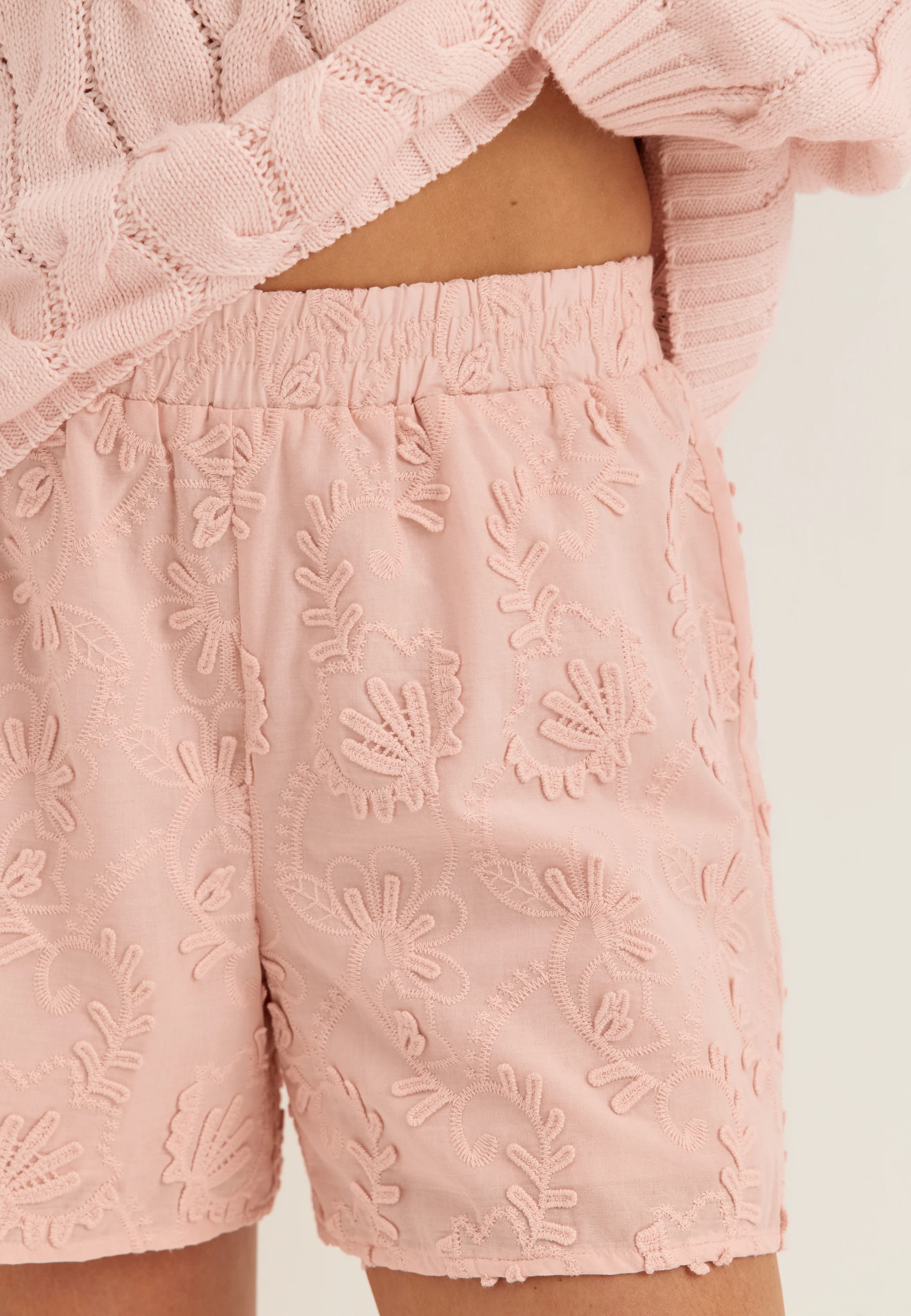 Objmya Mw Re Shorts - Image 2