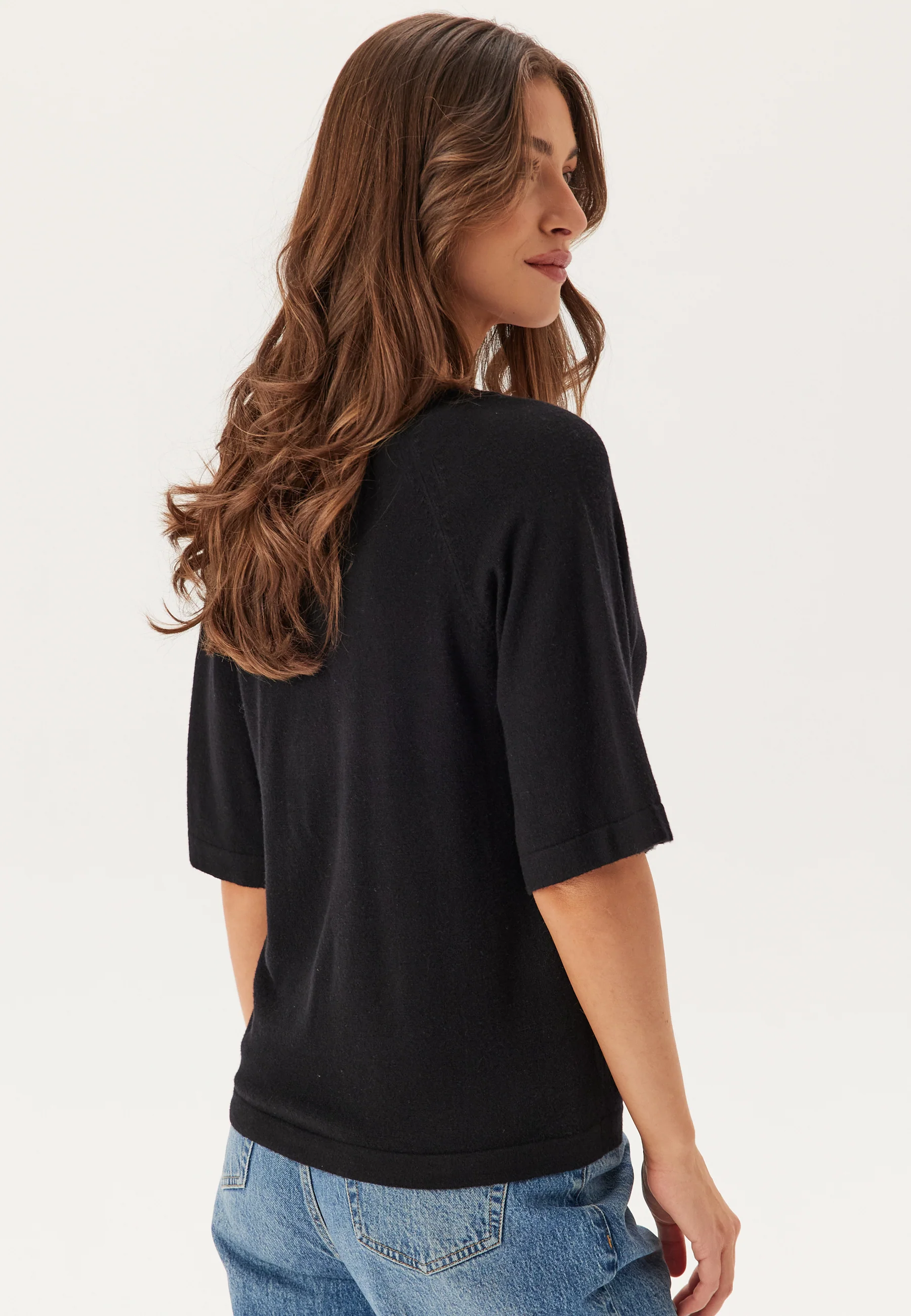 Objthess 2/4 LO V-NECK KNIT - Image 2