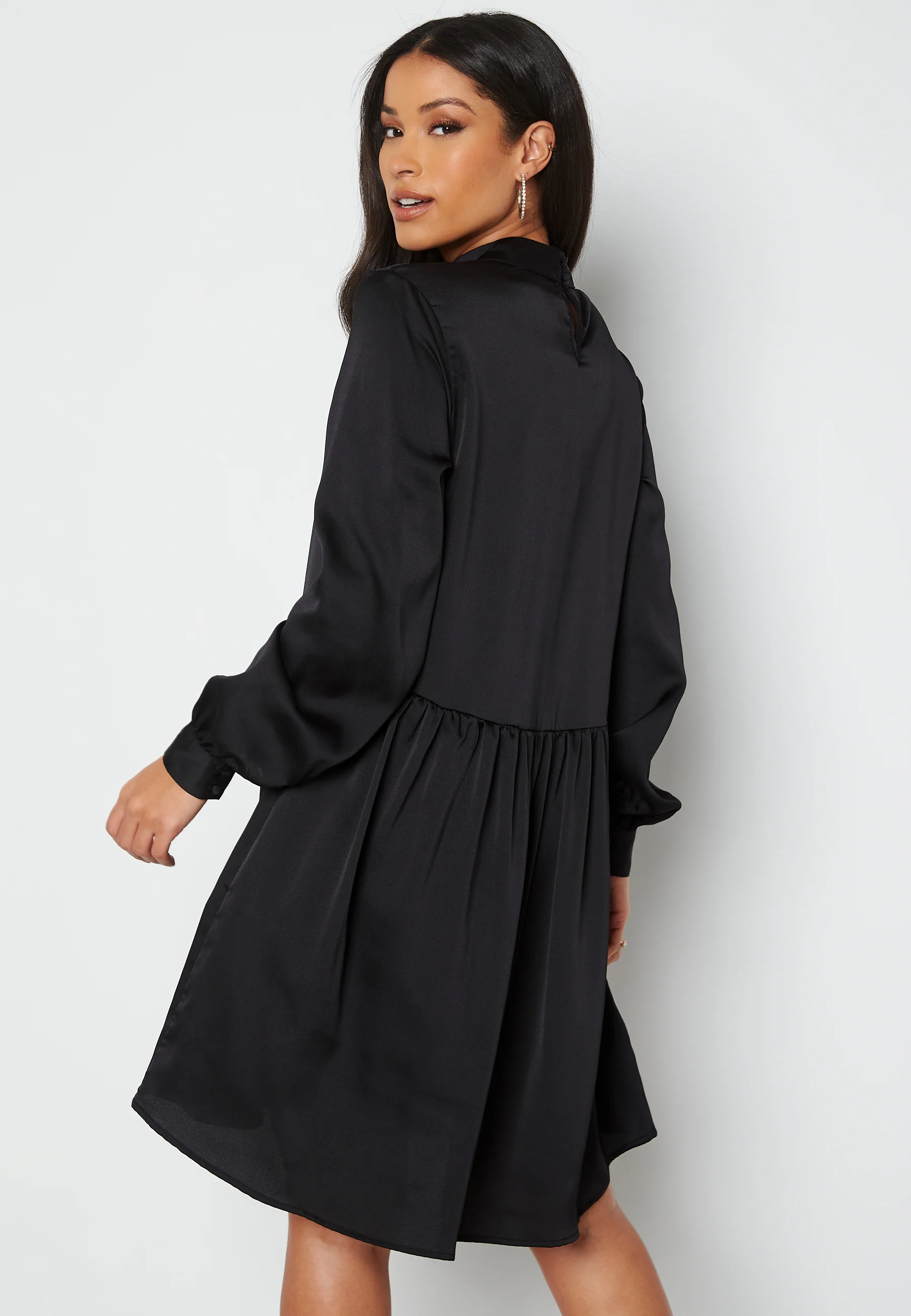 Olinea Highneck Dress - Image 3