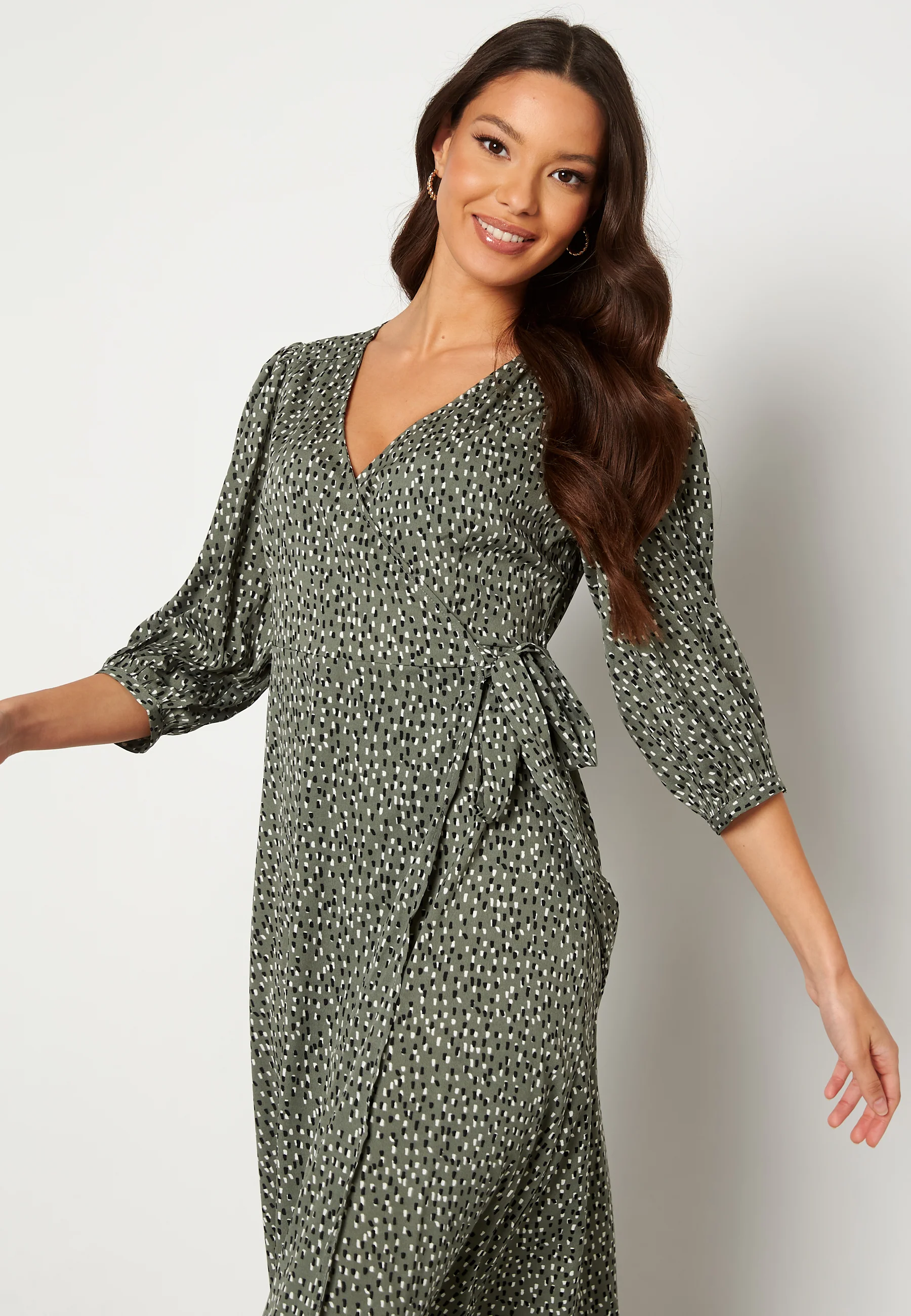 Oliva Wrap Midi Dress - Image 3