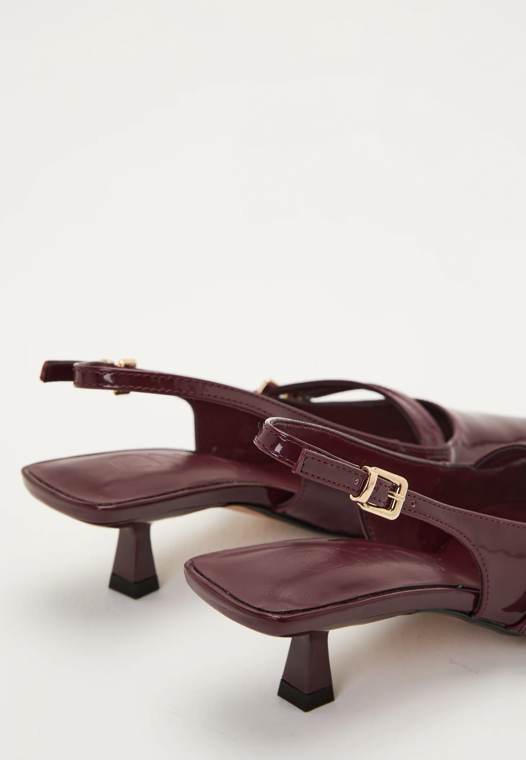 Onlcoco-8 Buckle Slingback Pump - Image 3