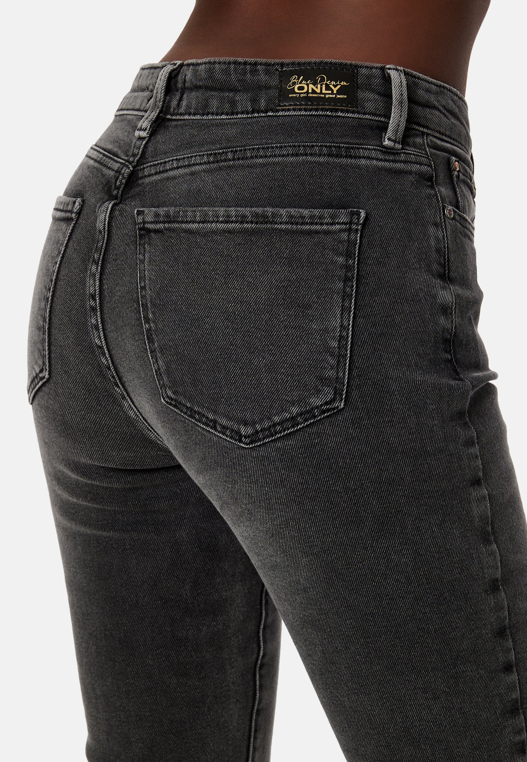 Onlemily Stretch HW Jeans - Image 5