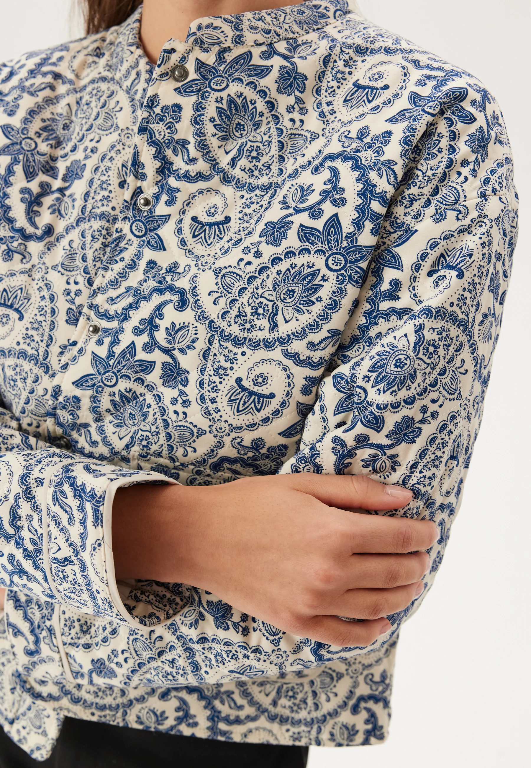 Onlhallie Quilted Jacket - Image 4
