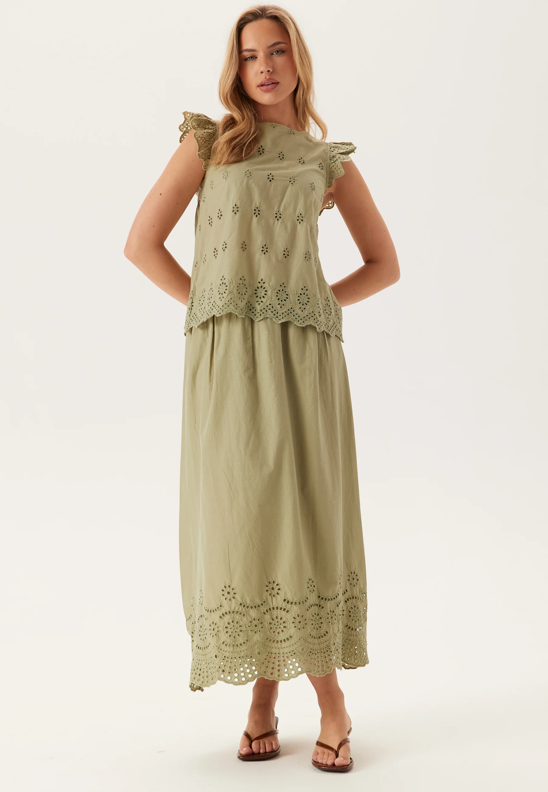 Onllou Life Emb S/S Open Back Top - Image 2