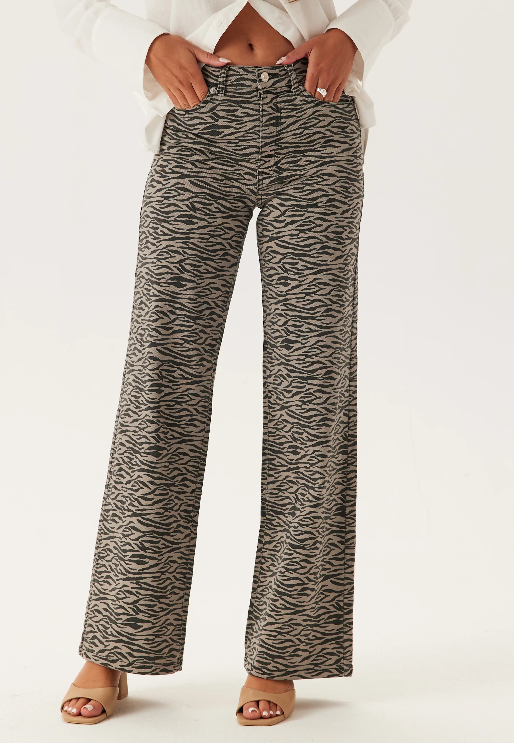 Onlmadison Hw Wide Animal Pant - Image 3