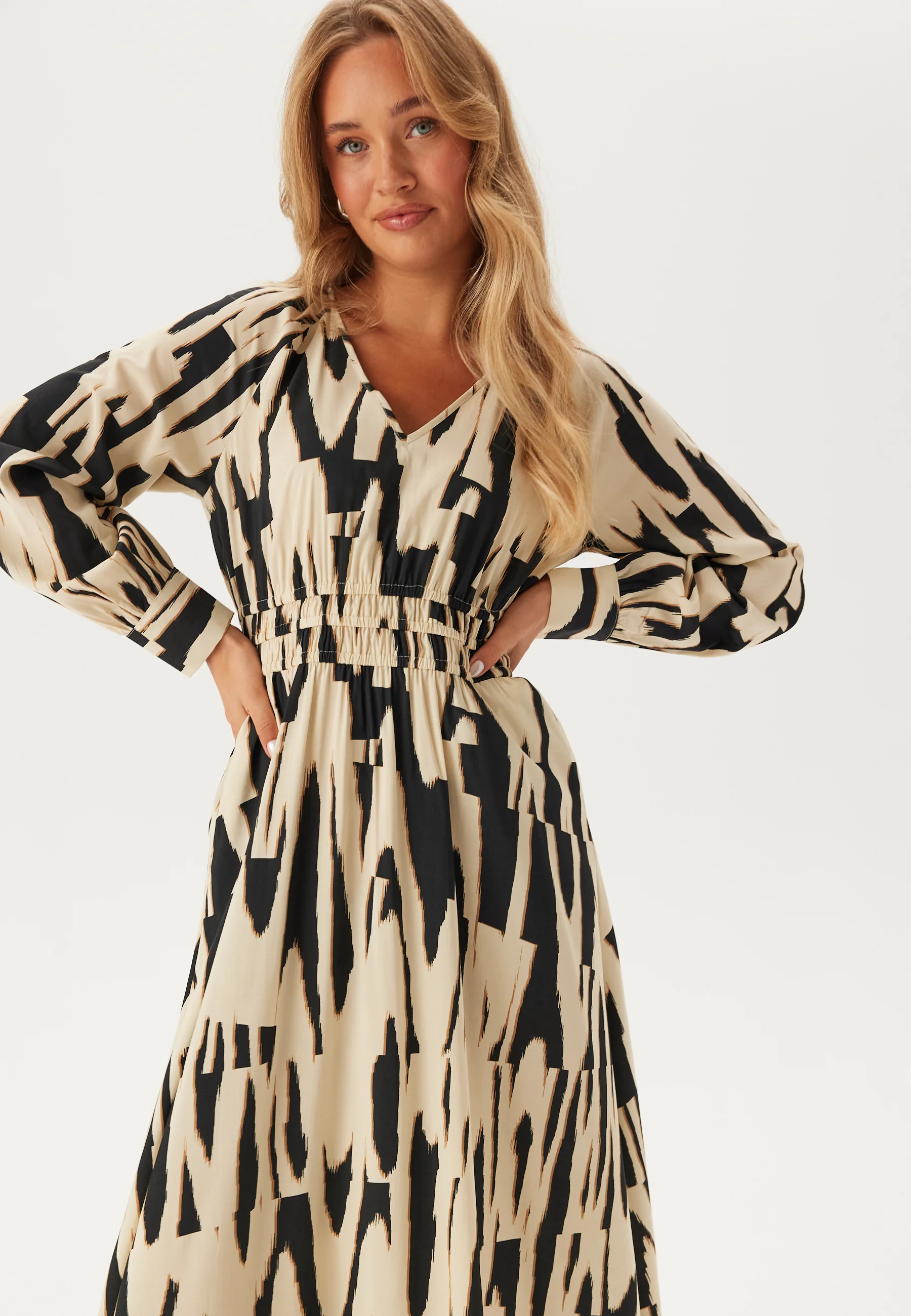Onlmila Life L/S V-Neck Midi Dress - Image 3