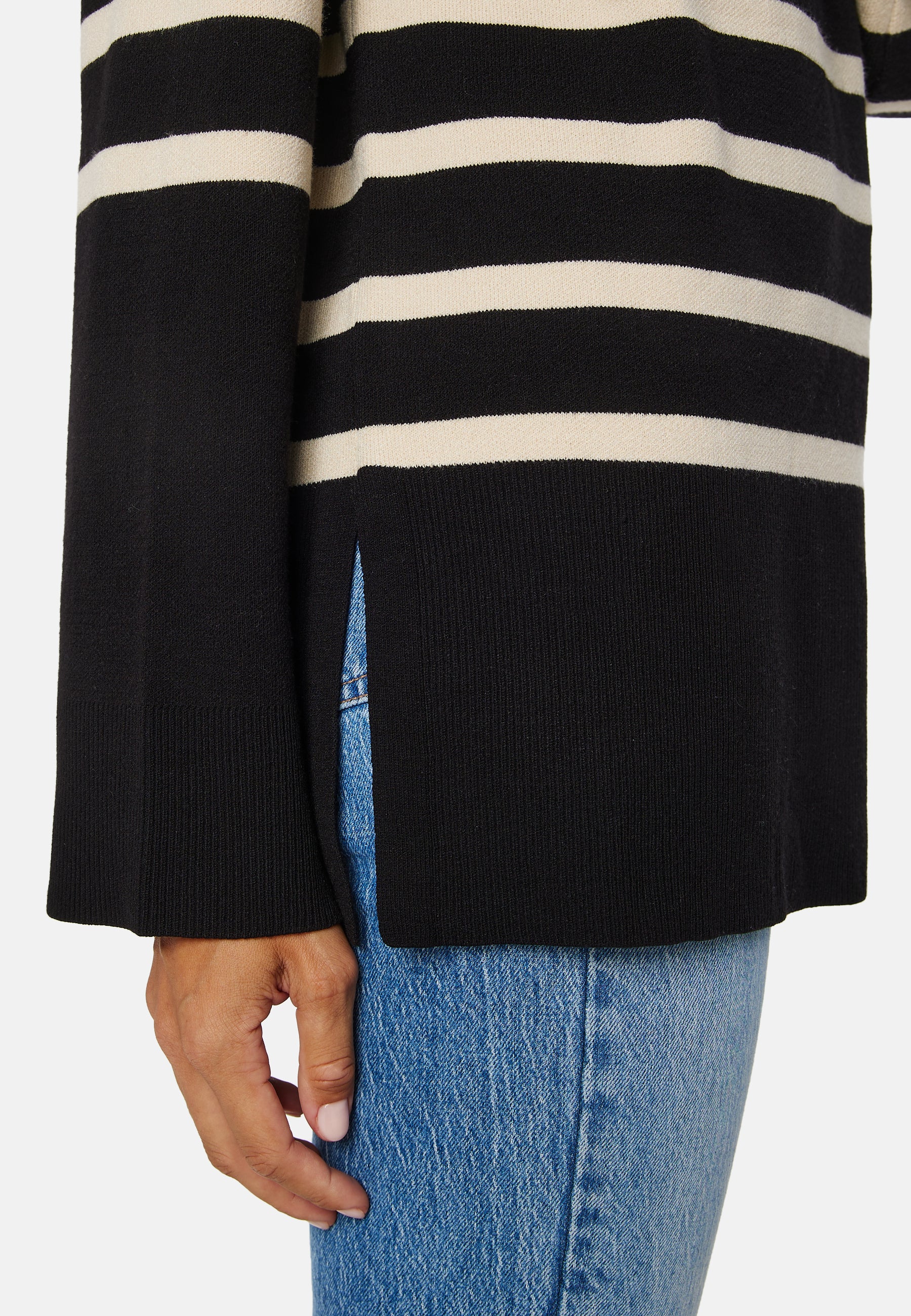 Oversized Striped Knitted Sweater - Image 5