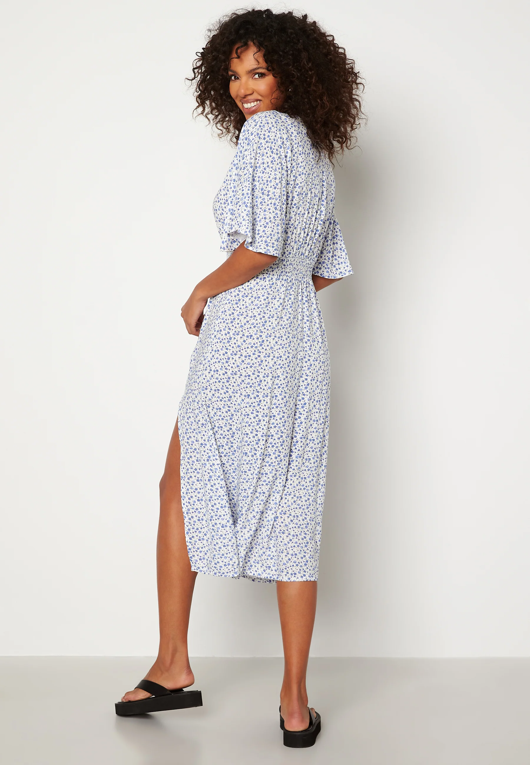 Parisia butterfly sleeve dress - Image 3