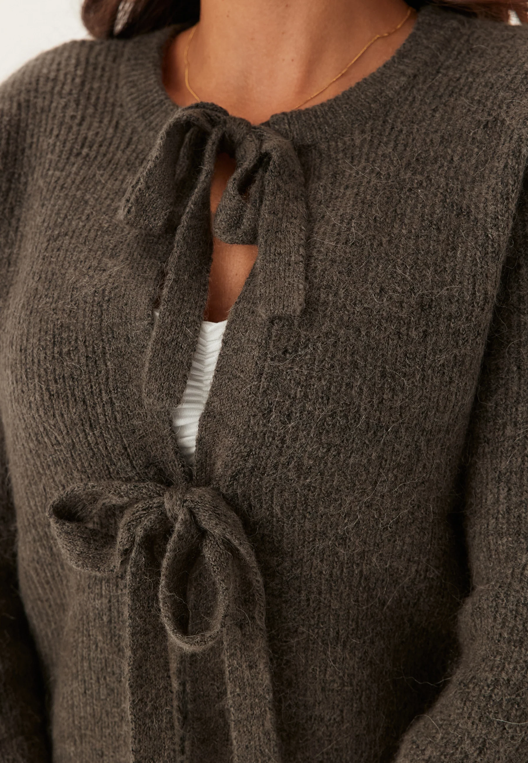Parvi Knit Cardigan - Image 4