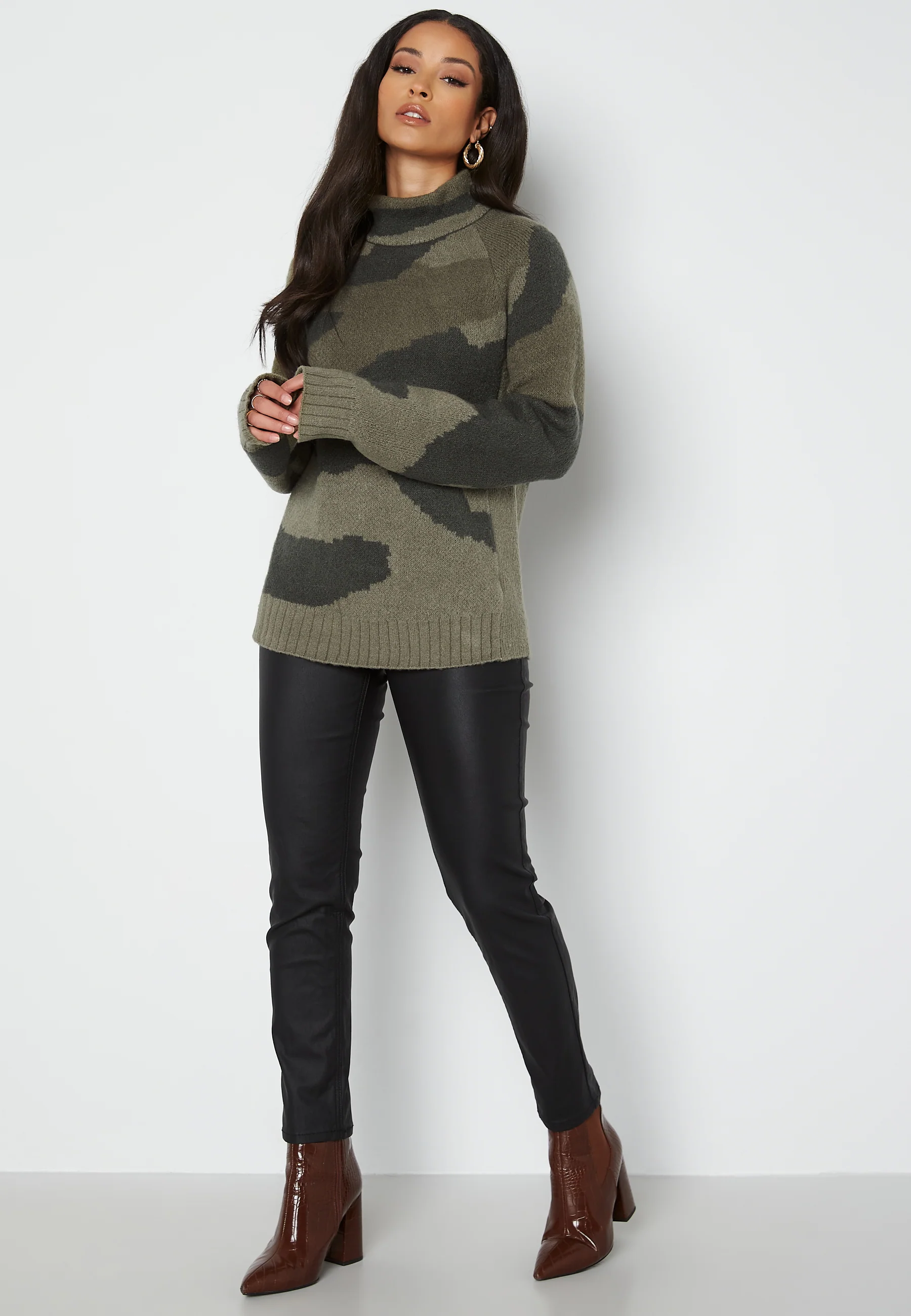 Paula camo sweater - Image 2