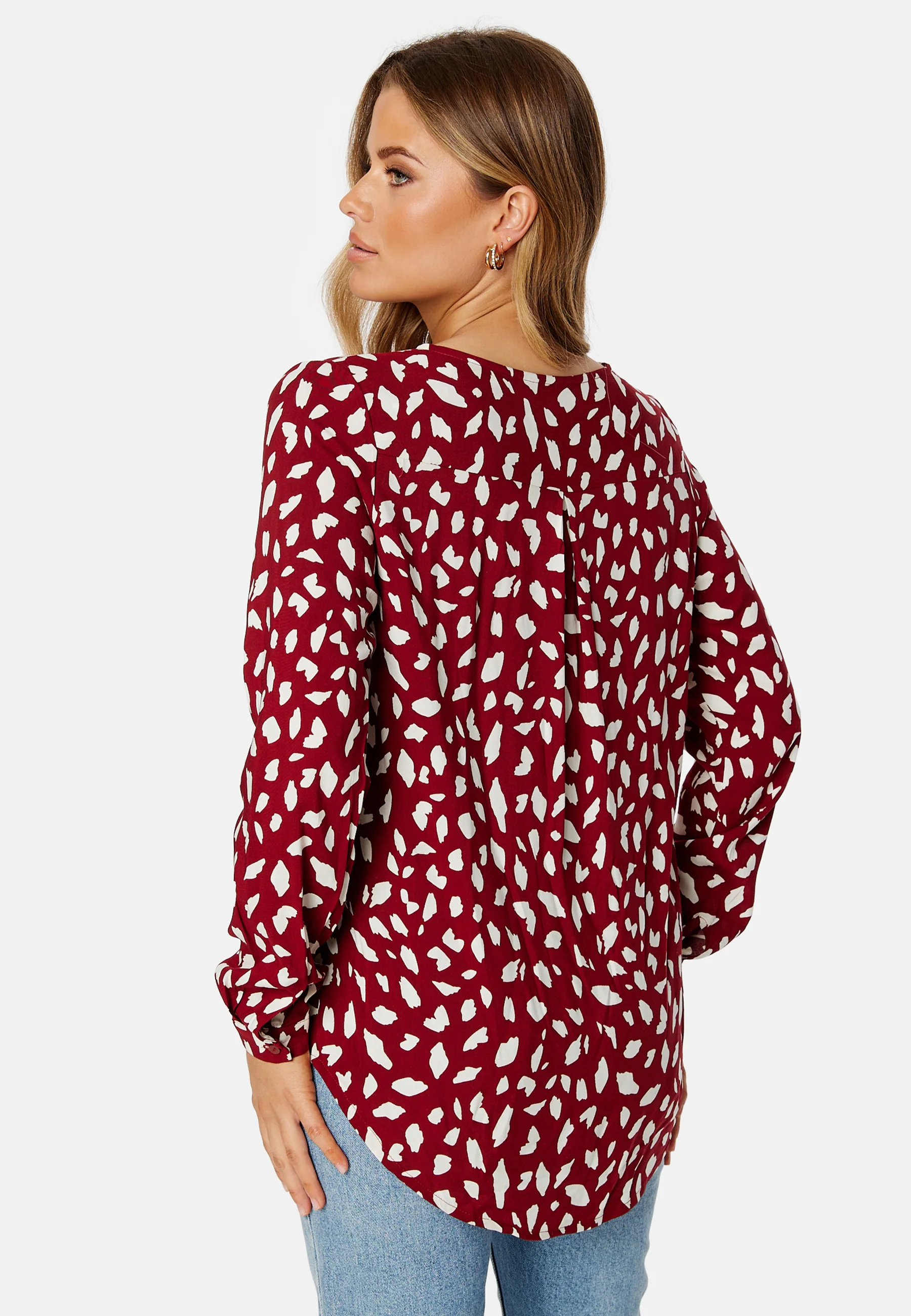 Paya V-Neck Shirt - Image 3