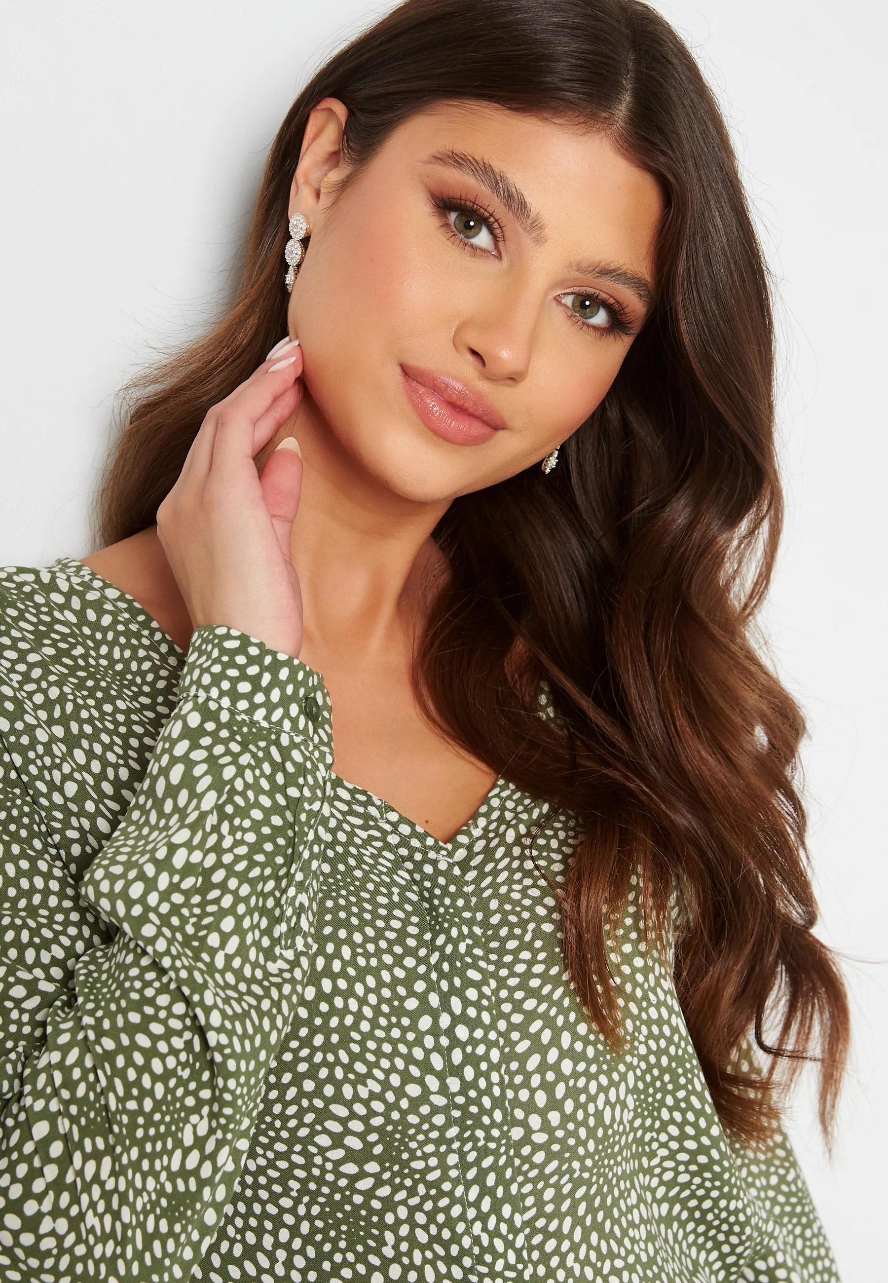 Paya V-Neck Shirt - Image 5