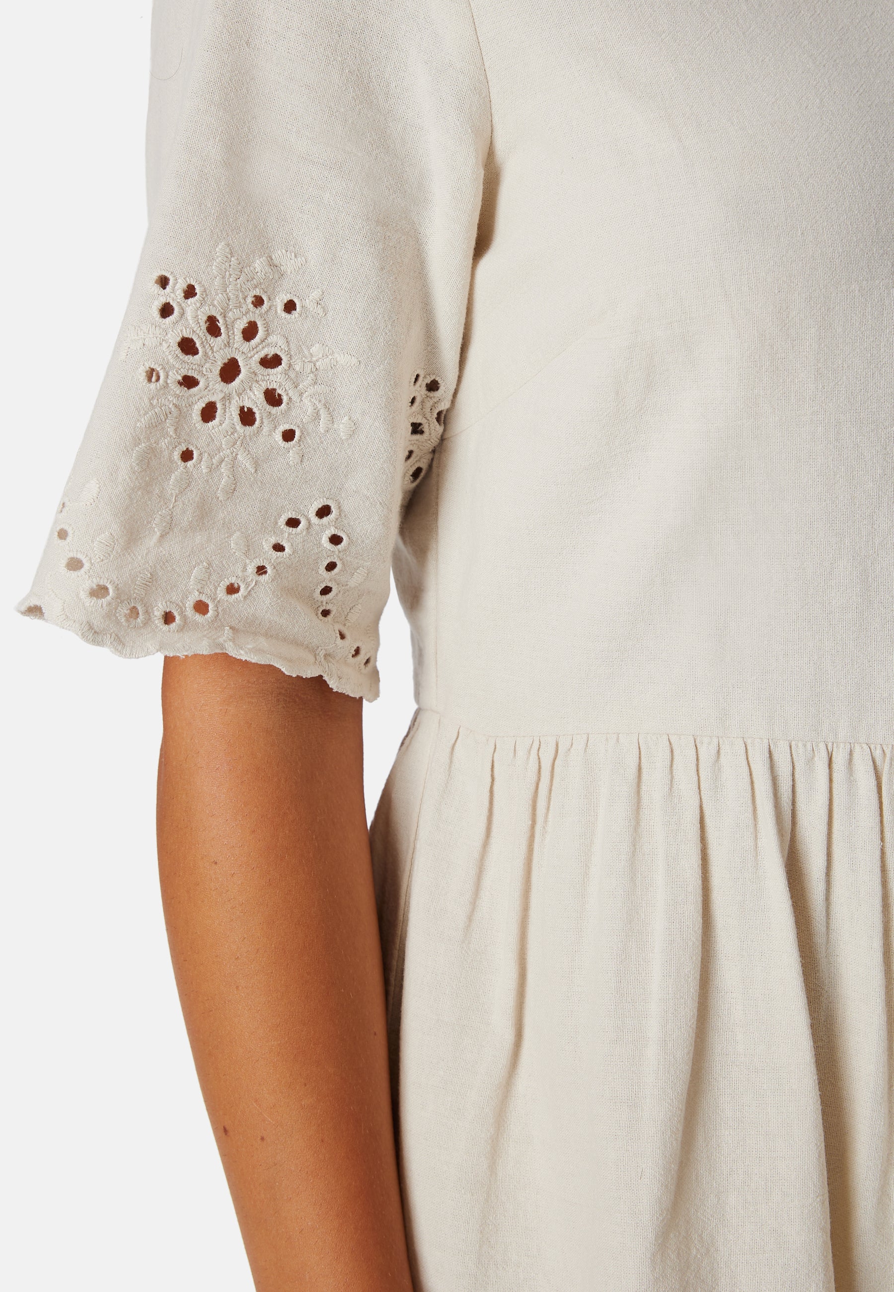 Pcalmina Embroidery Dress - Image 4