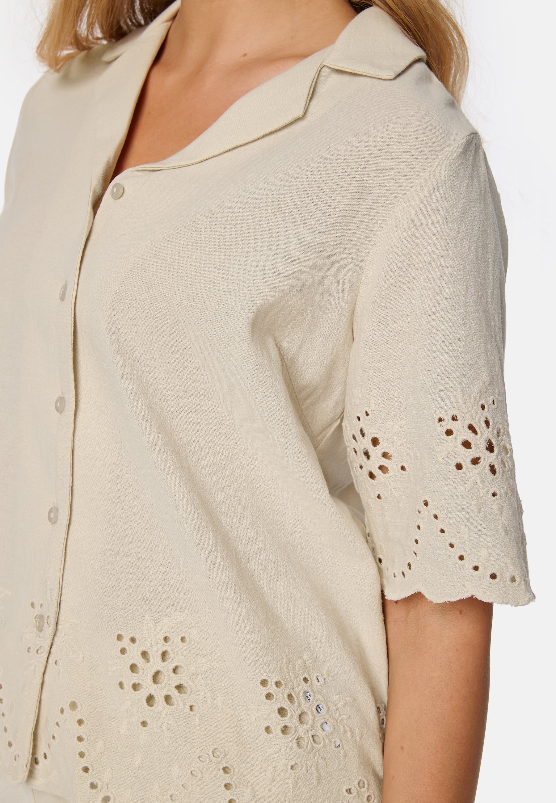 Pcalmina Embroidery Shirt - Image 4