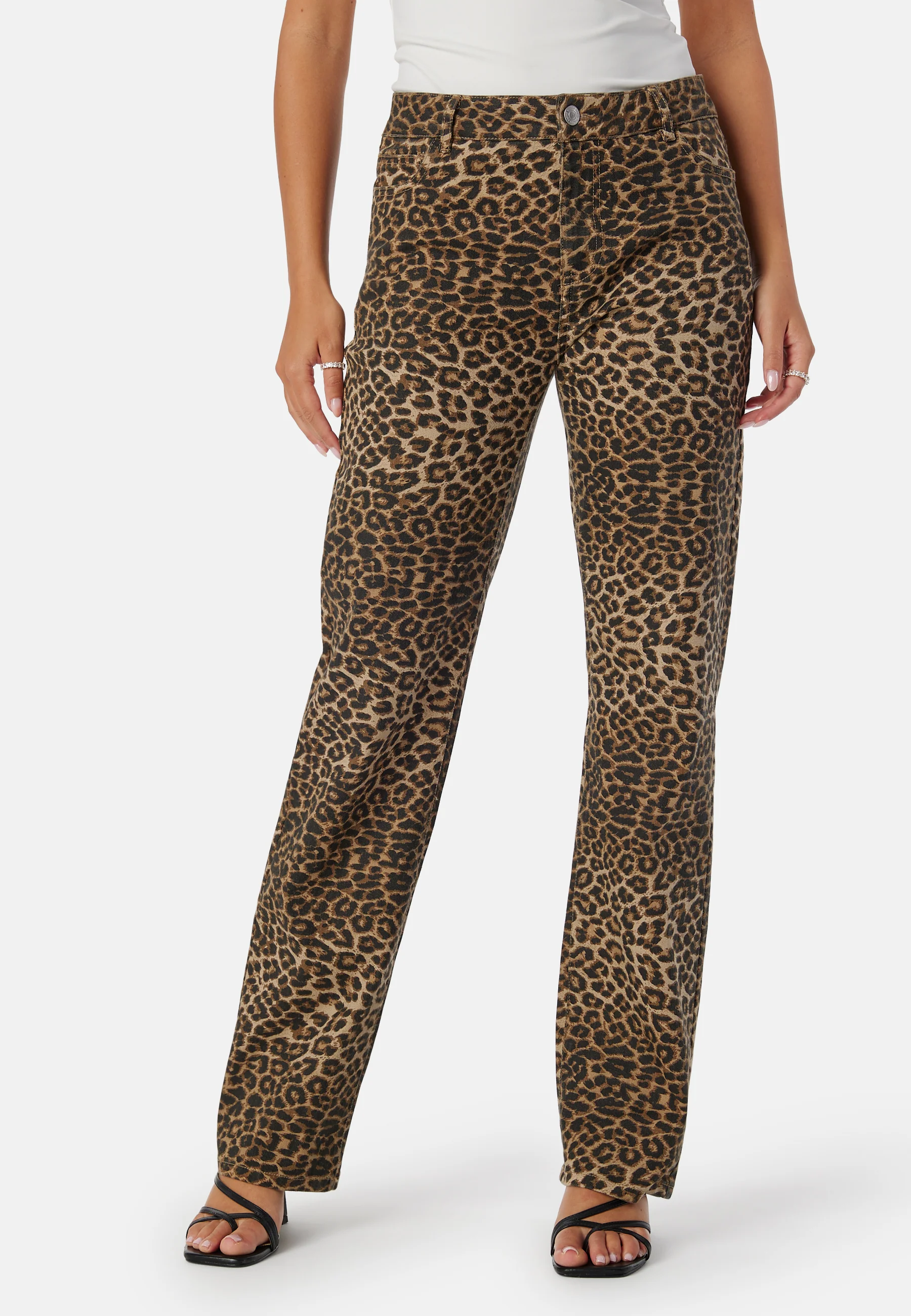 Pcastrid Mw Straight Jeans - Image 2