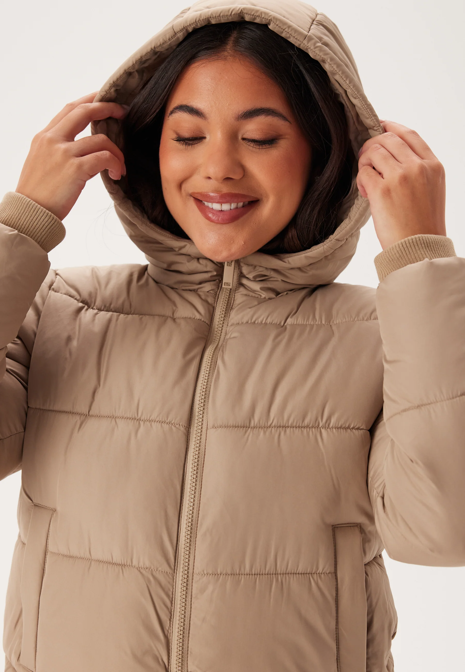 Pcbee New Short  puffer Jacket - Image 4